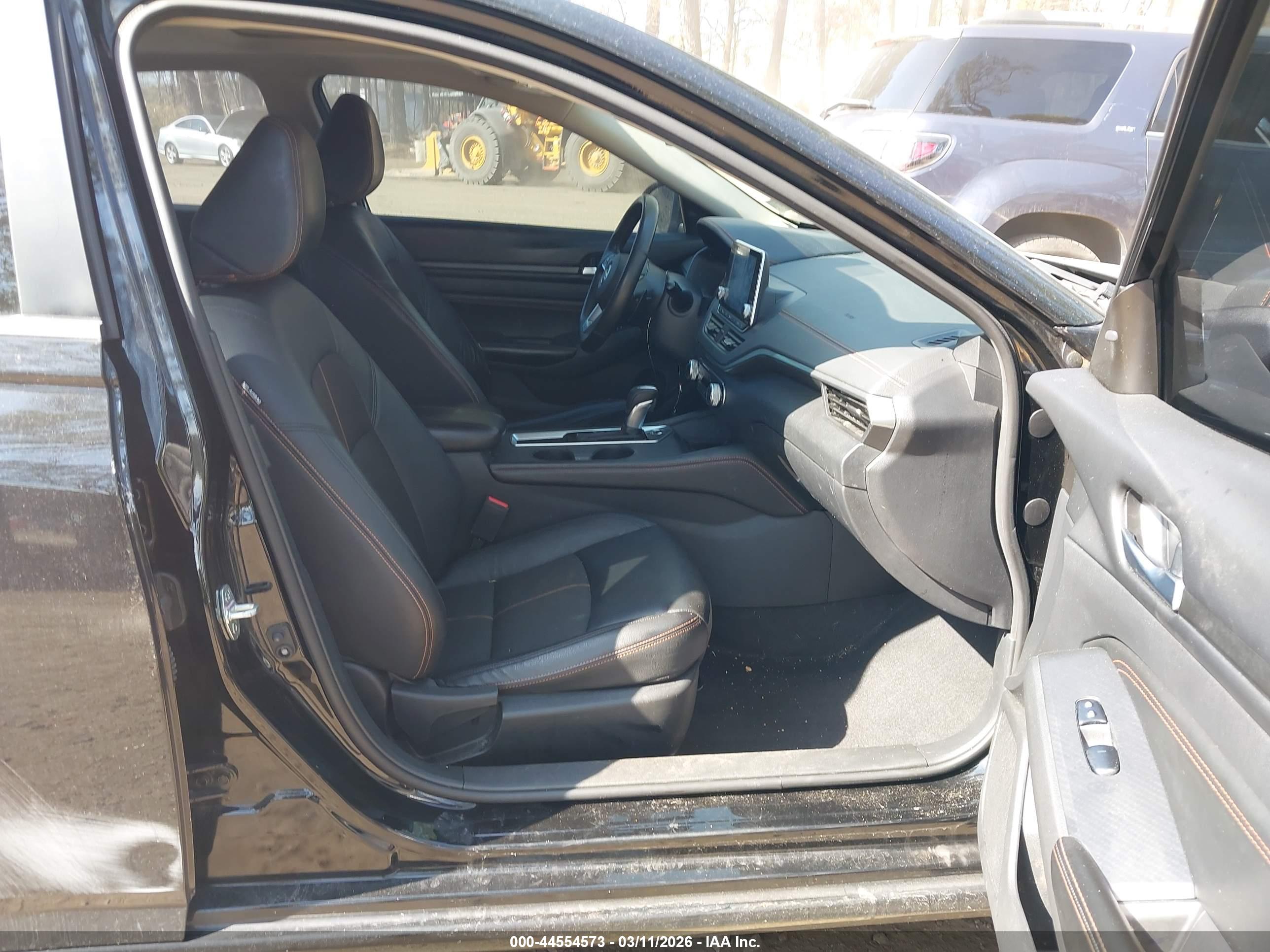 NISSAN ALTIMA image 5