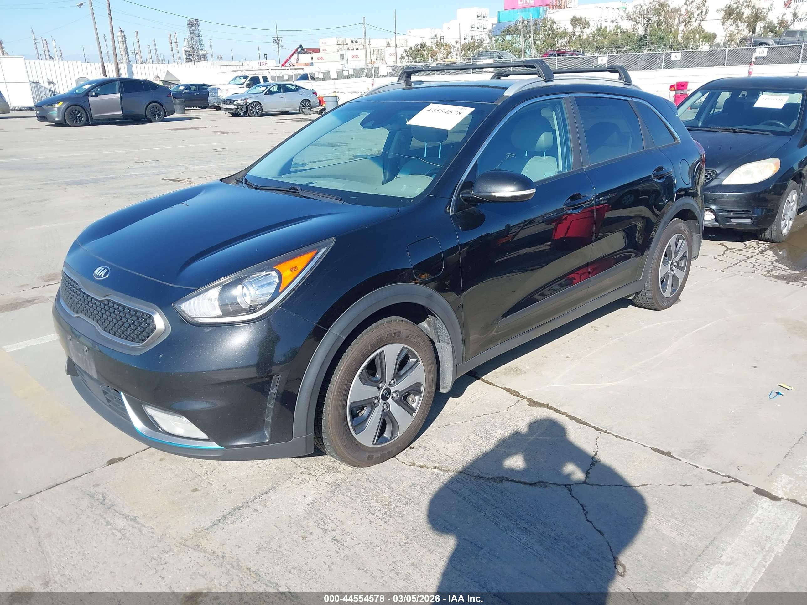 KIA NIRO image 2
