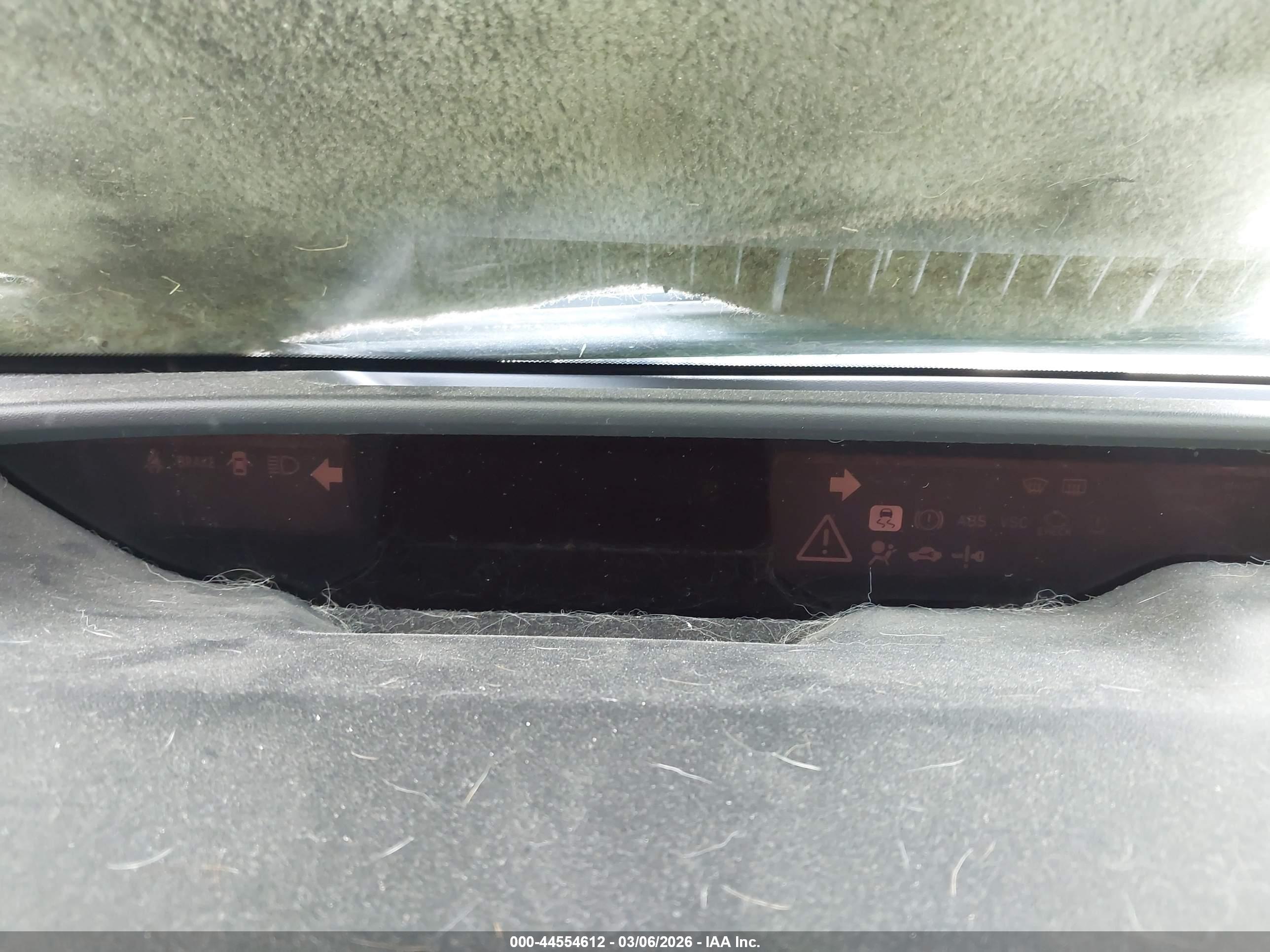 TOYOTA PRIUS image 7