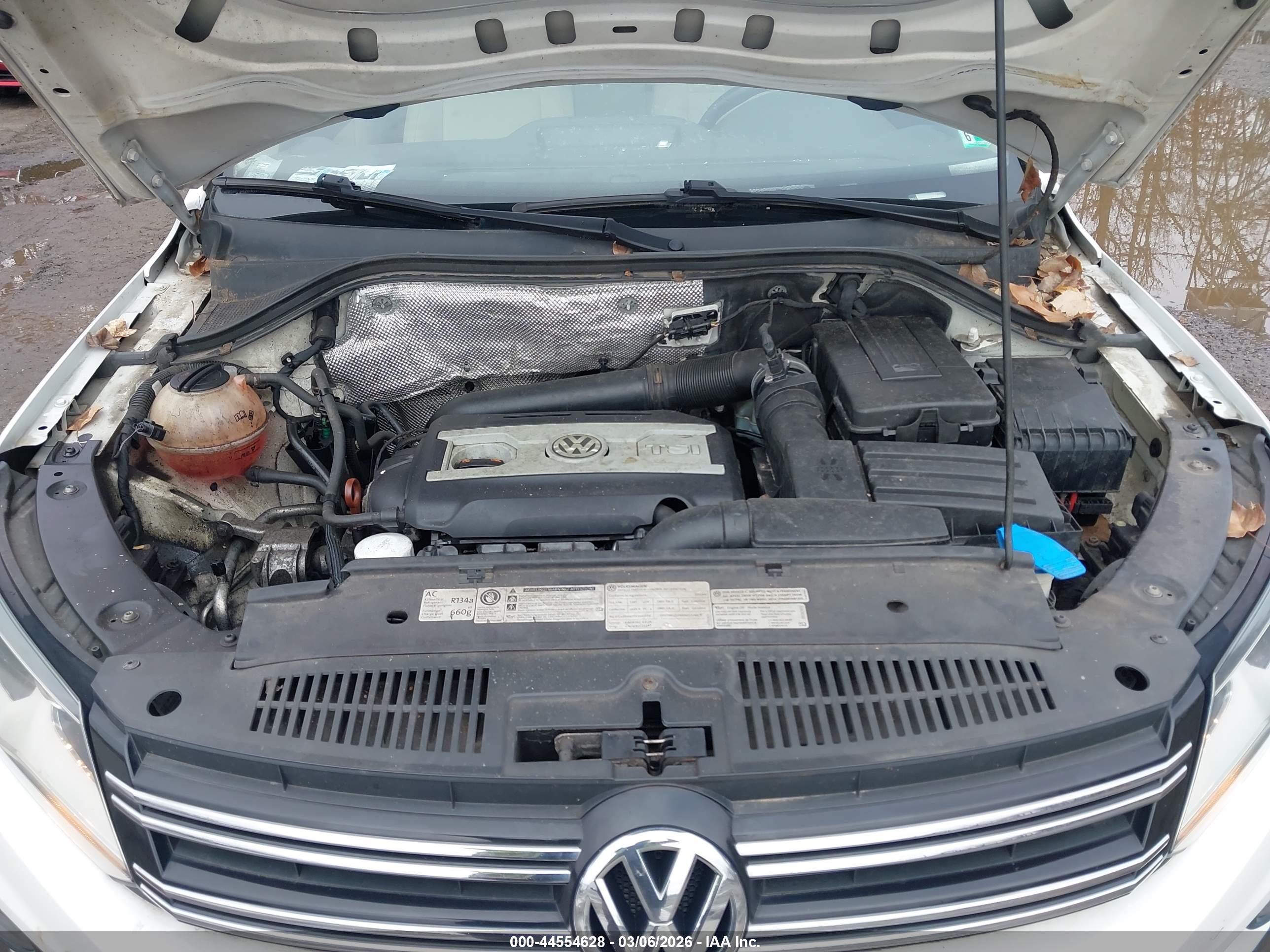 VOLKSWAGEN TIGUAN image 10