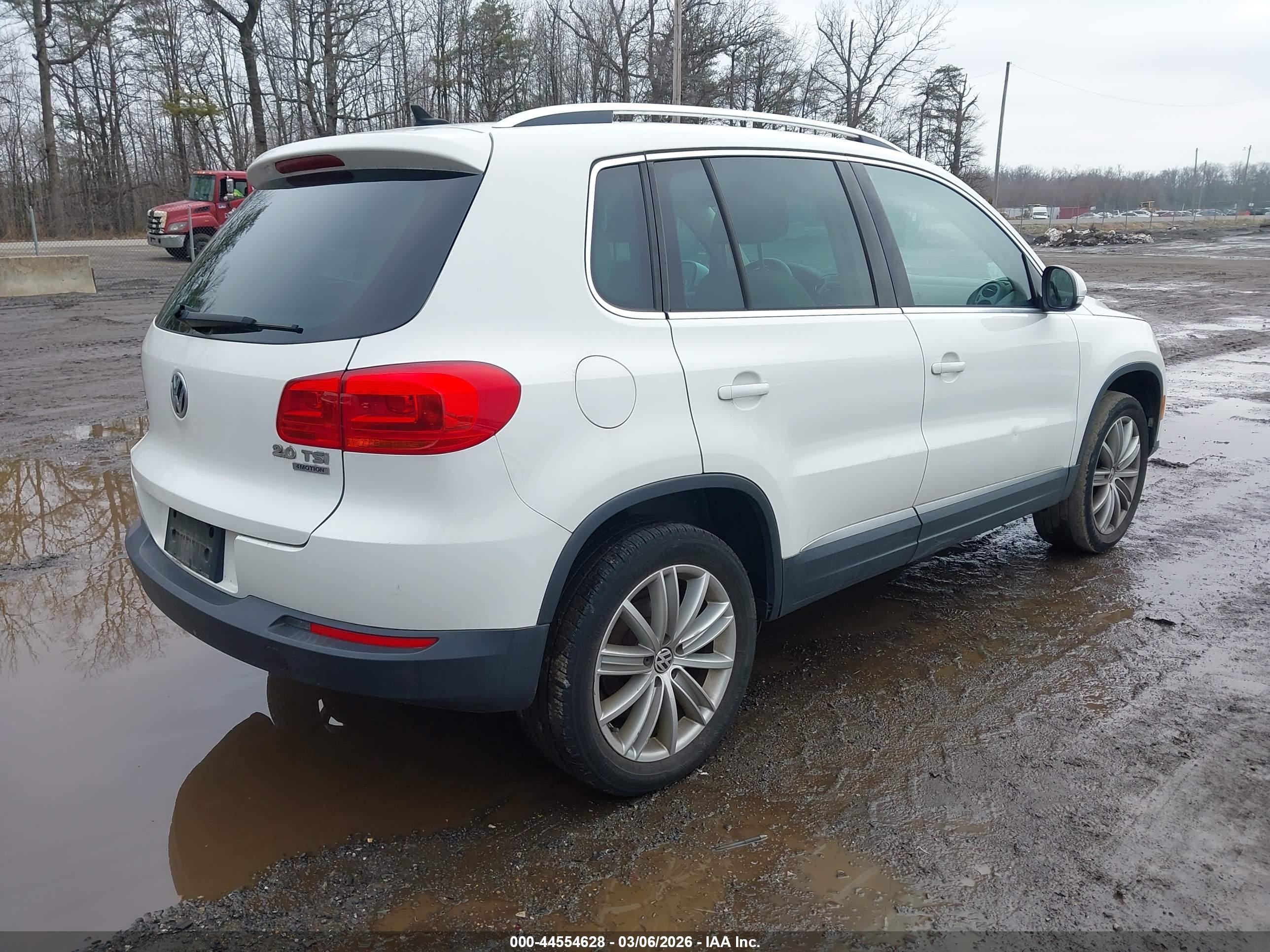 VOLKSWAGEN TIGUAN image 4