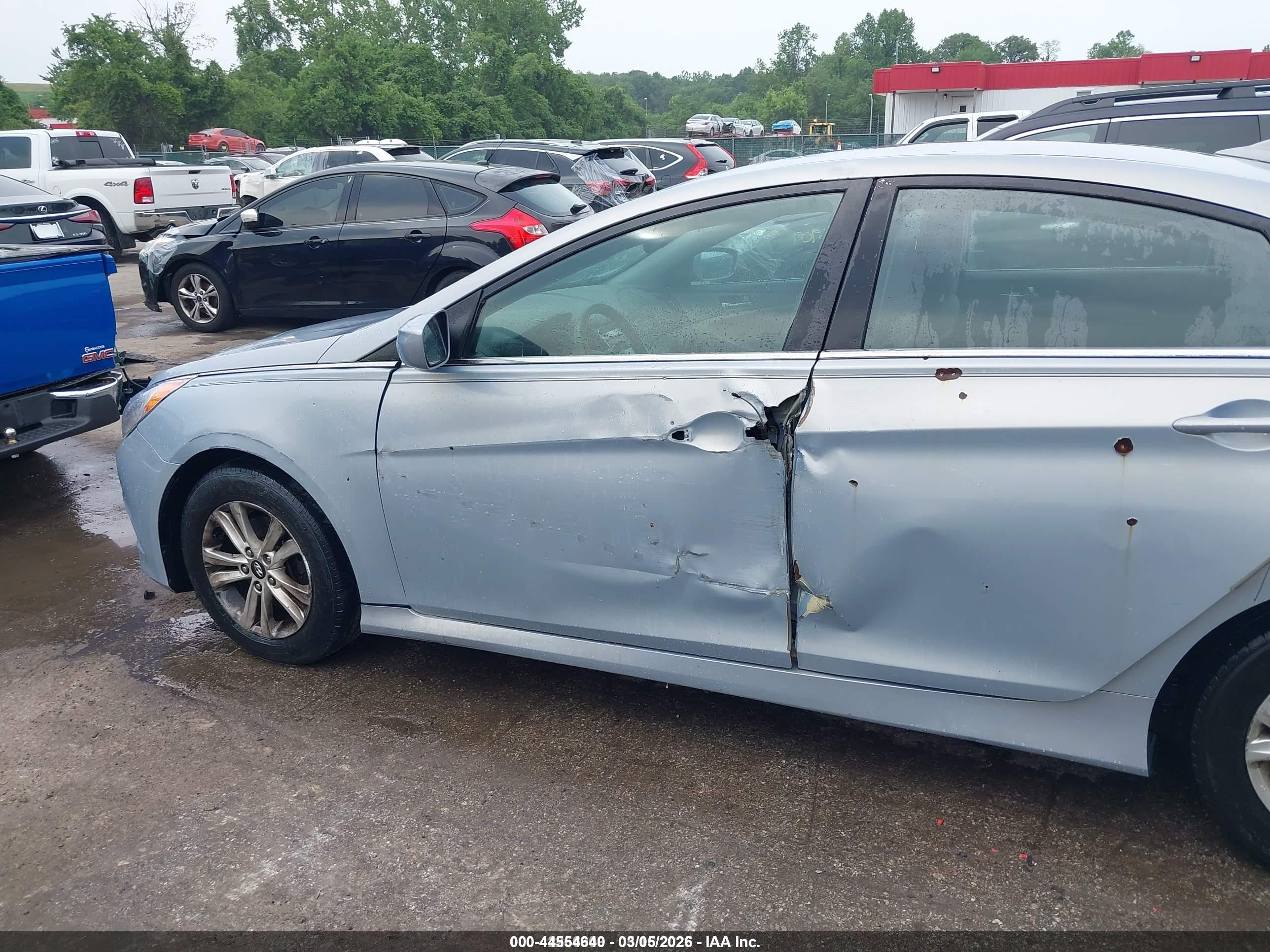 HYUNDAI SONATA image 6