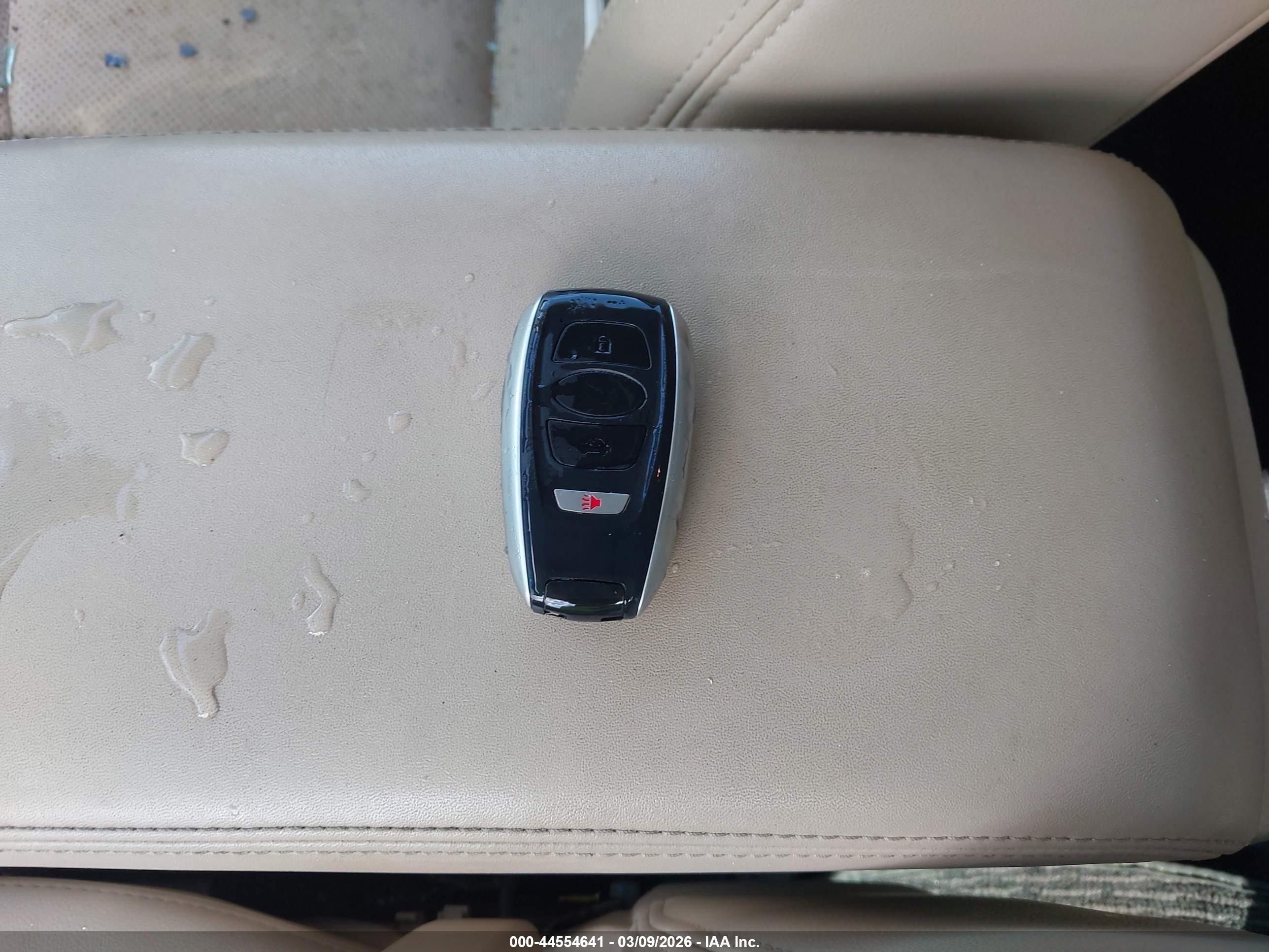 SUBARU OUTBACK image 11
