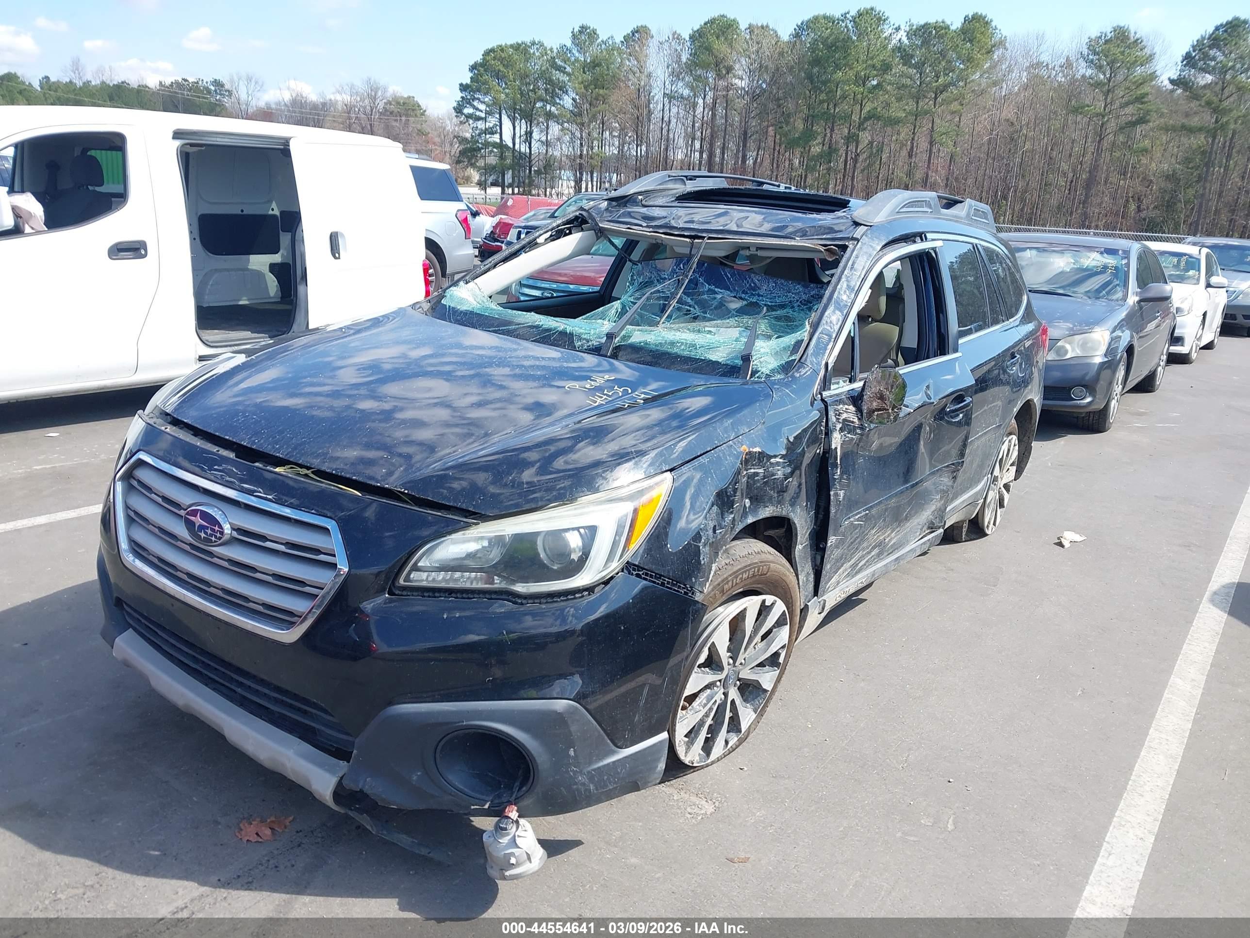 SUBARU OUTBACK image 2