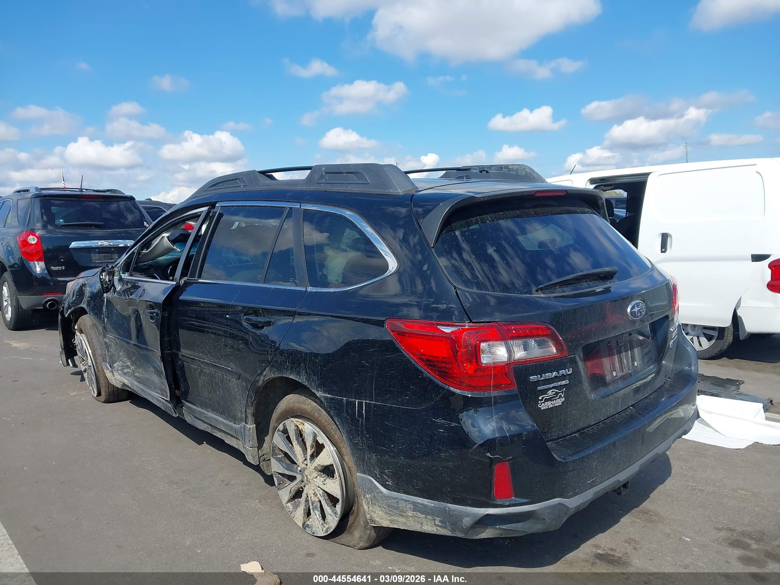 SUBARU OUTBACK image 3