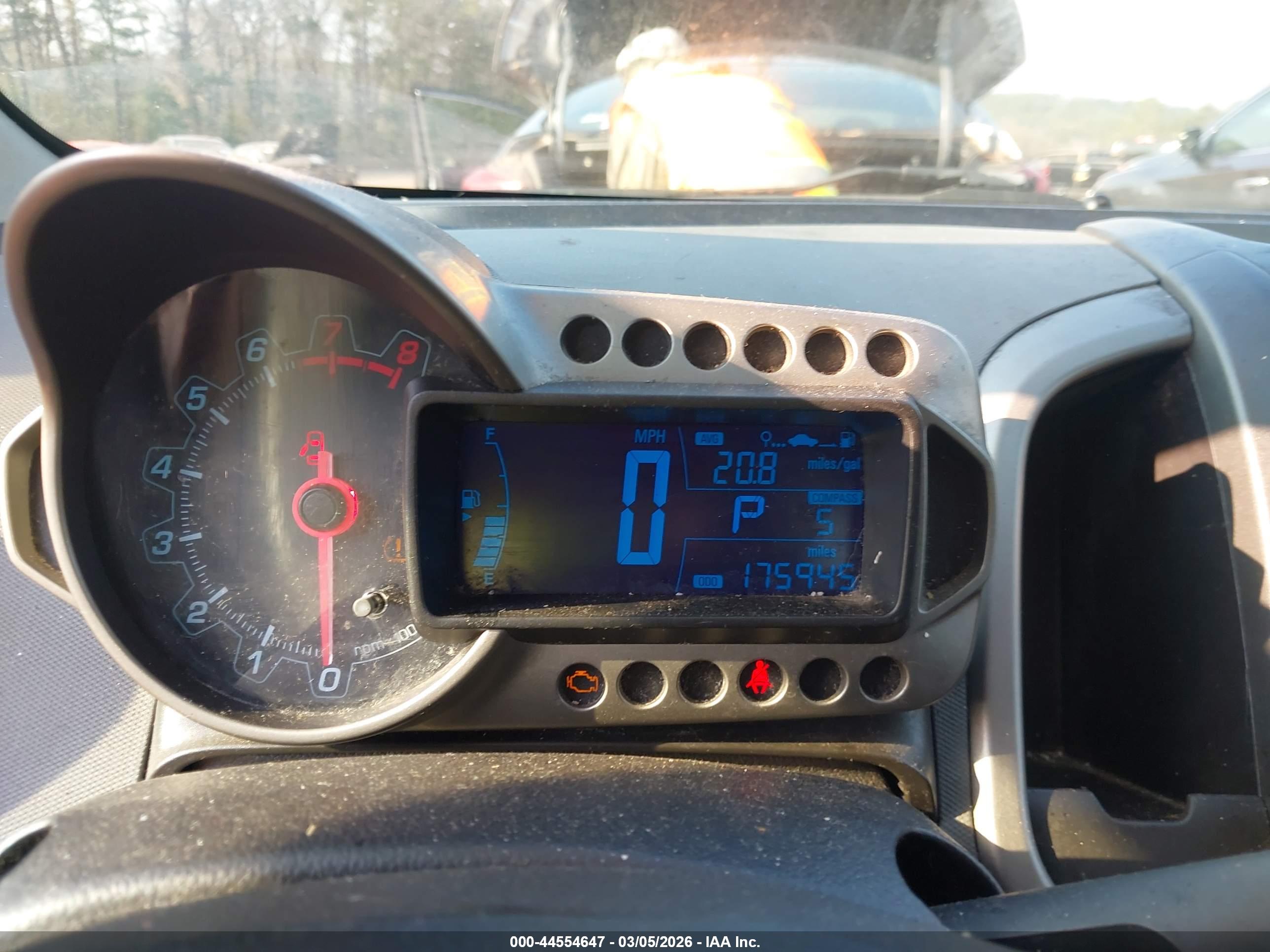 CHEVROLET SONIC image 7