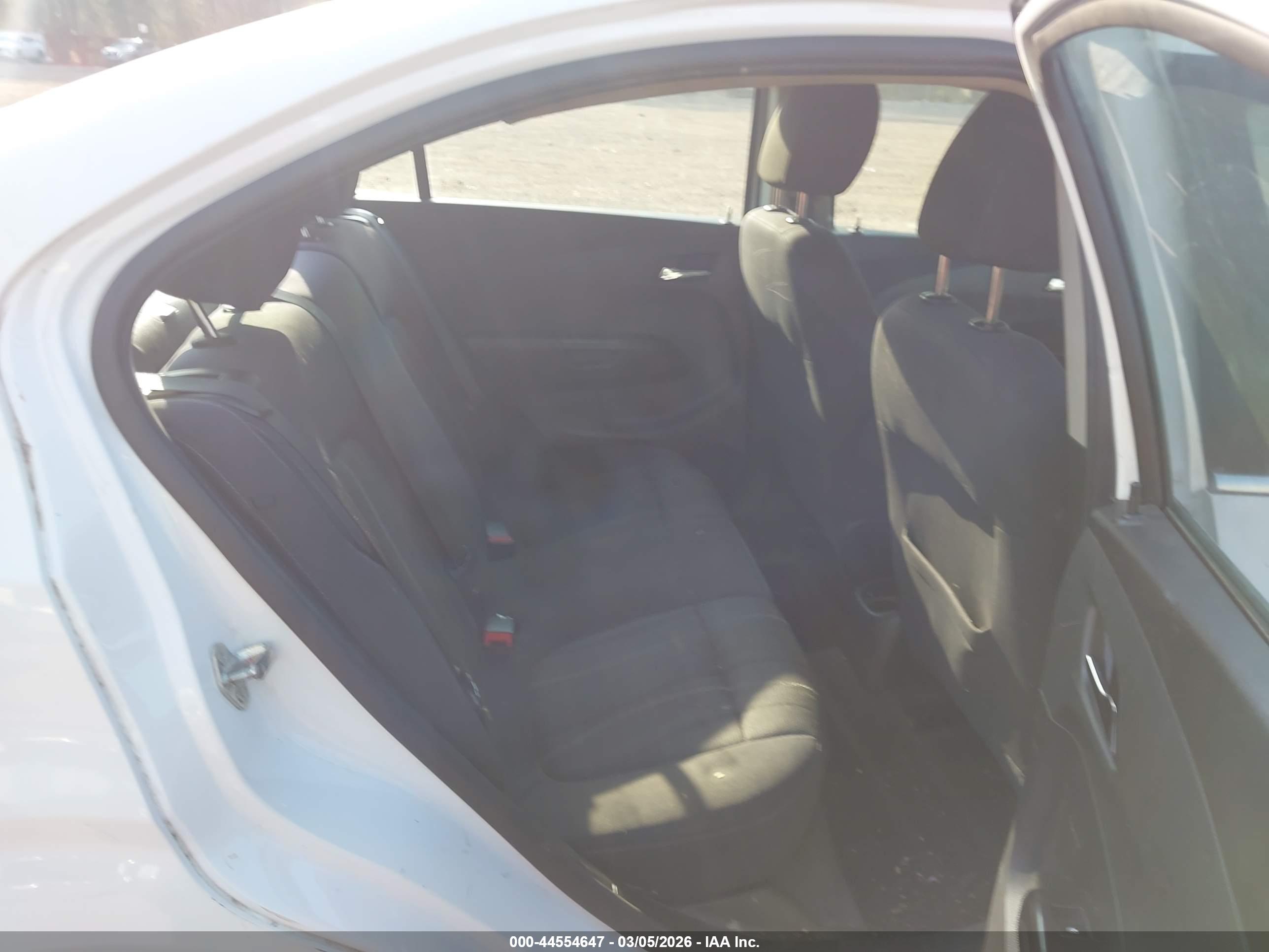 CHEVROLET SONIC image 8
