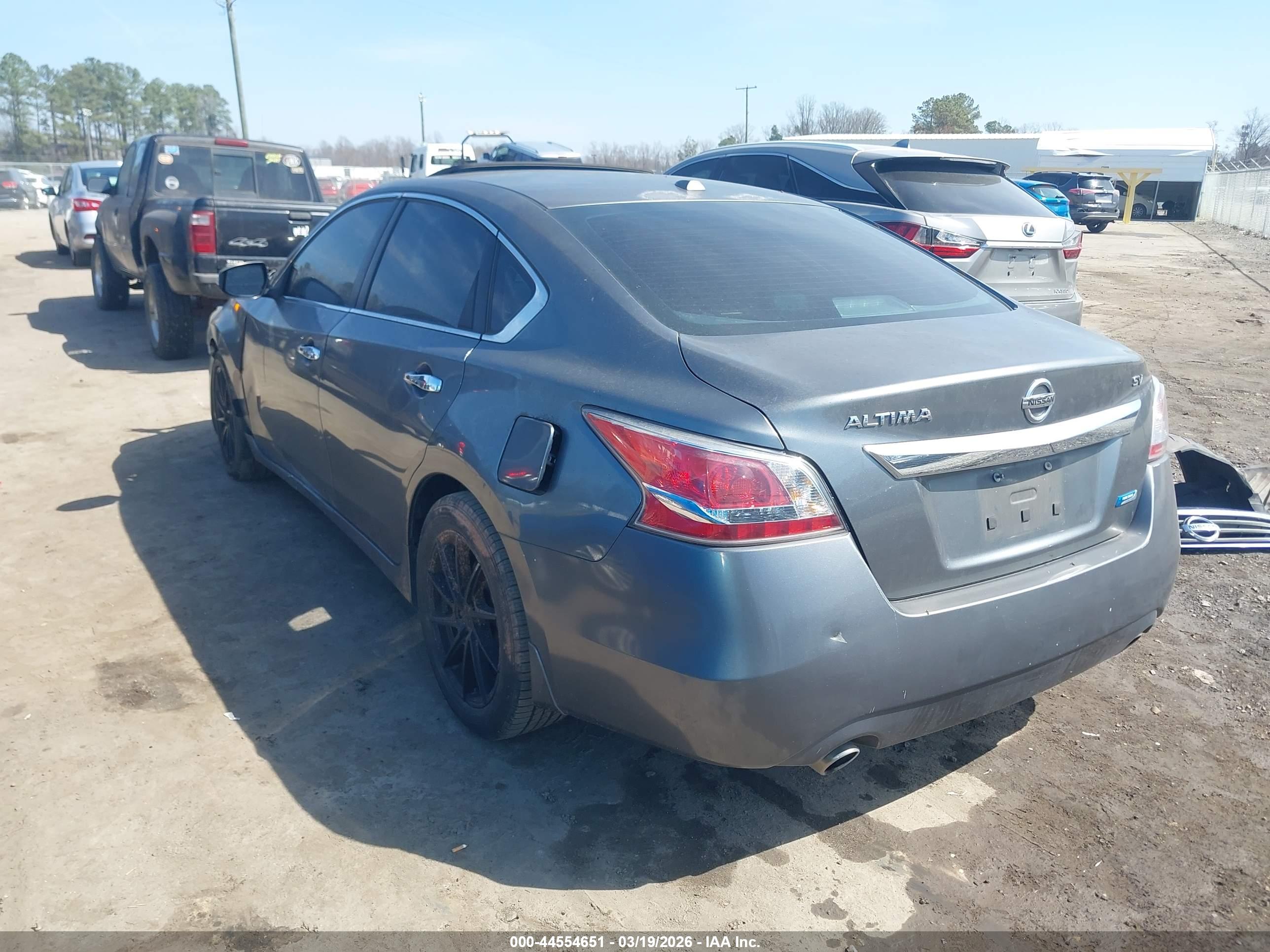 NISSAN ALTIMA image 3