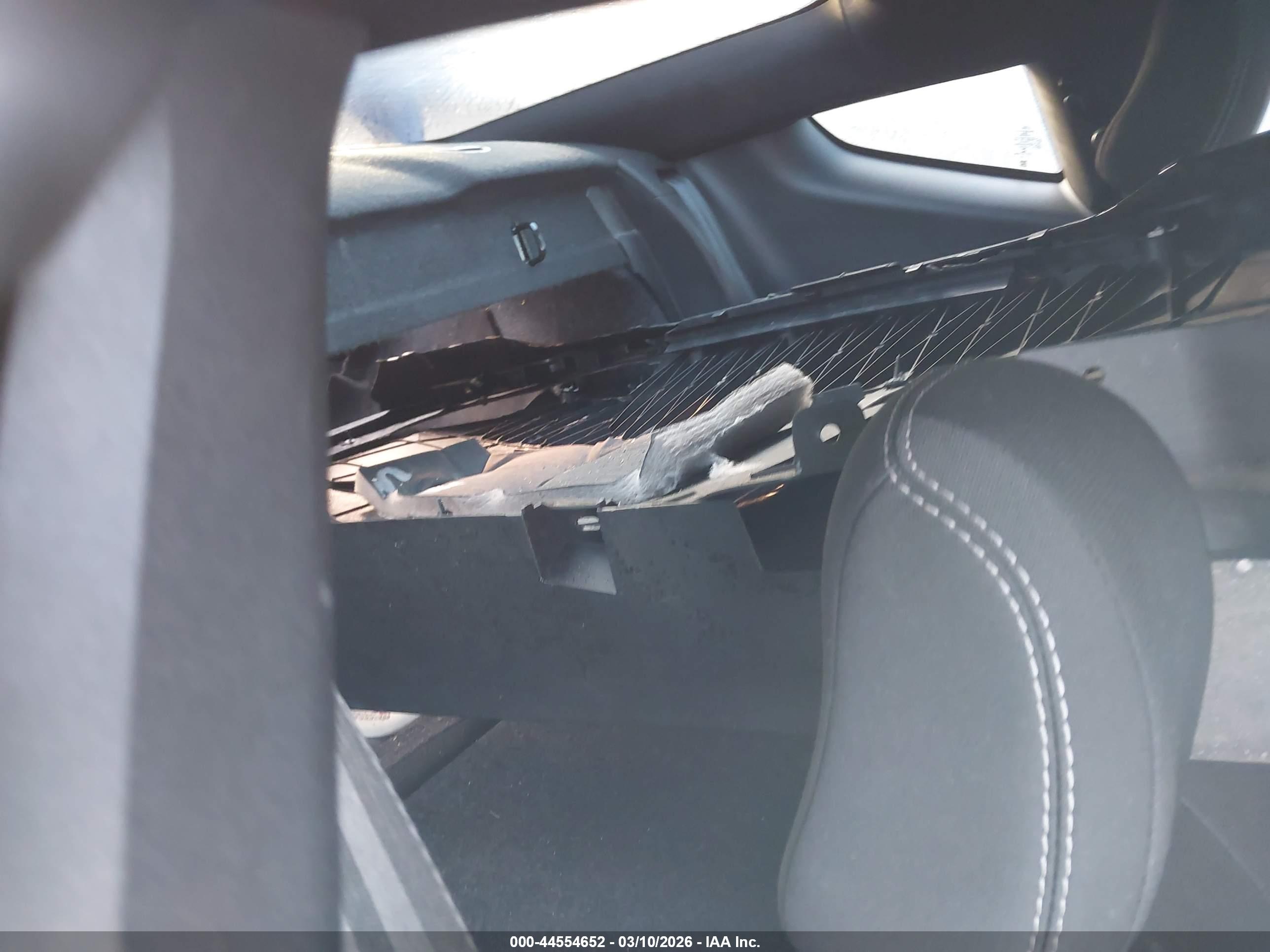 FORD MUSTANG image 8