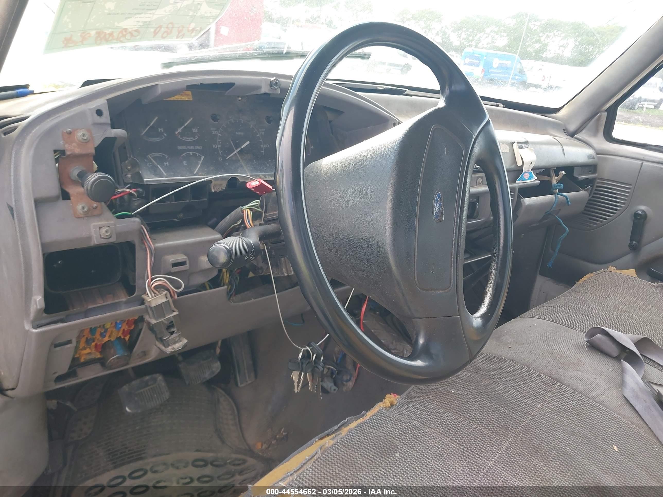 FORD F image 7
