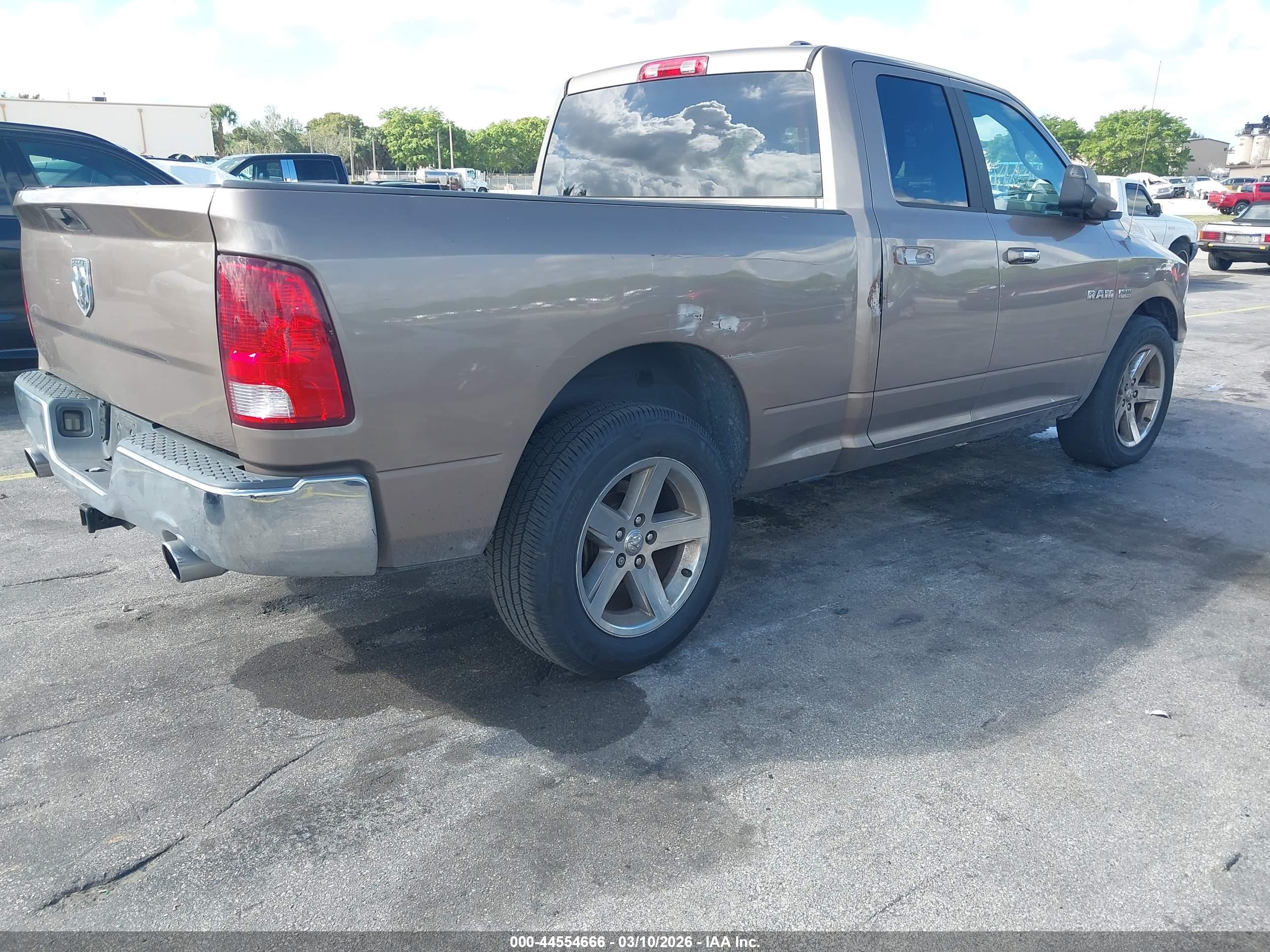 DODGE RAM image 4