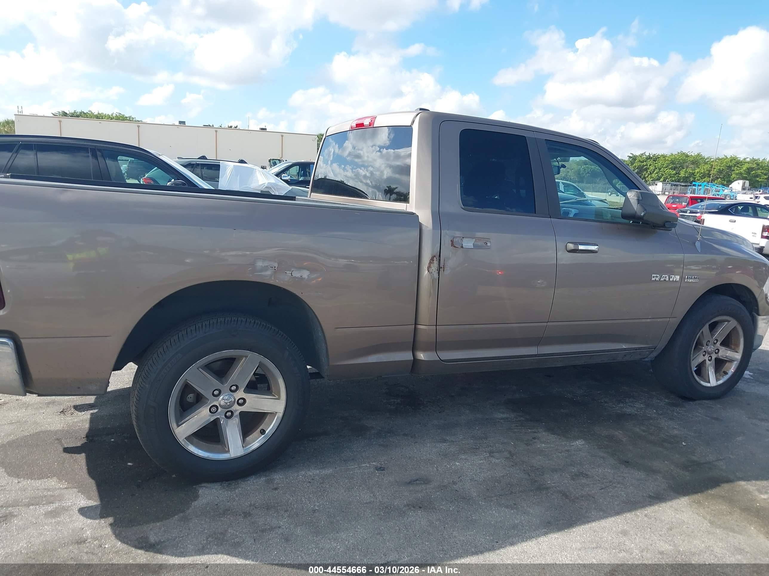 DODGE RAM image 6