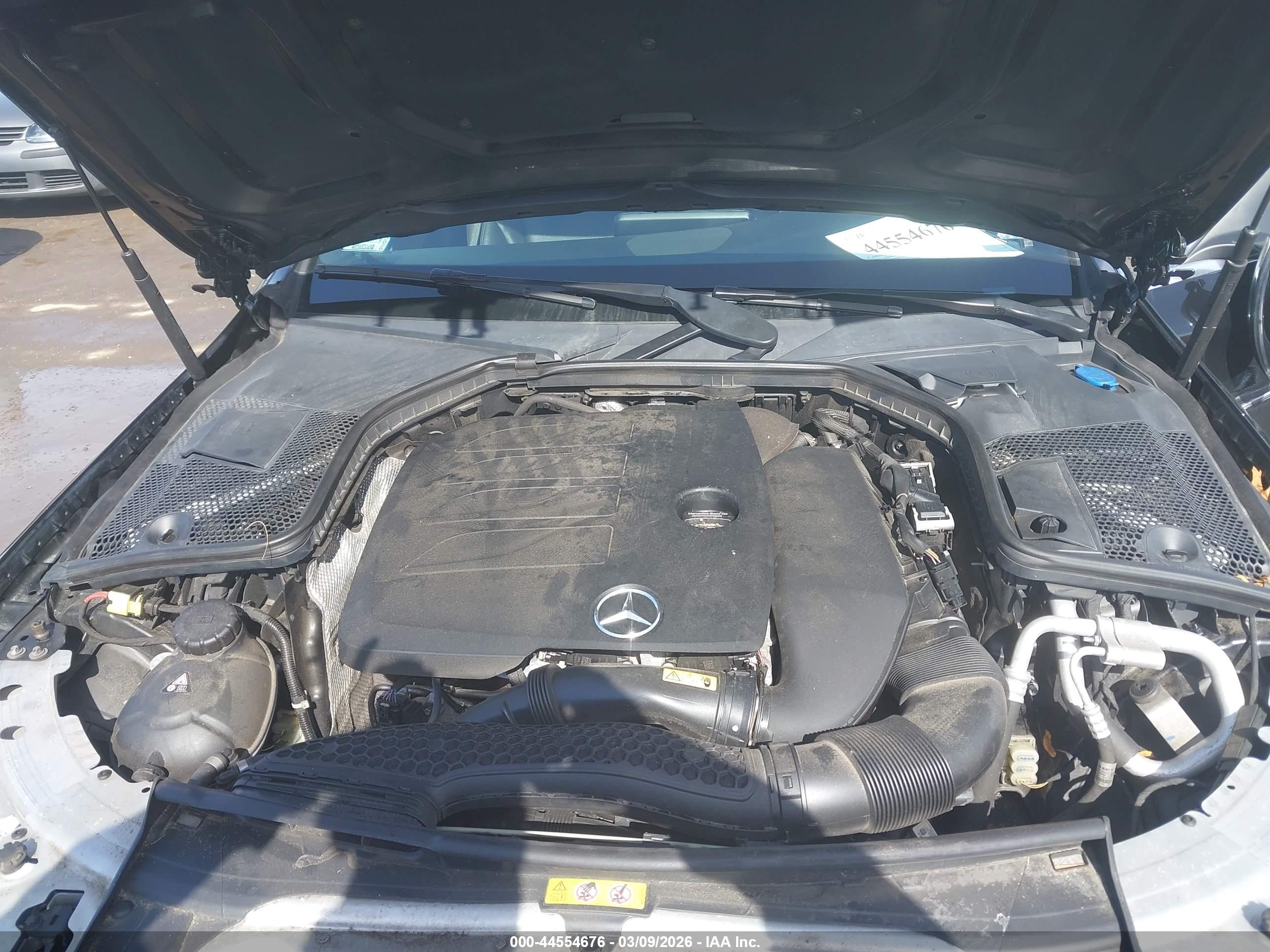 MERCEDES-BENZ C image 10