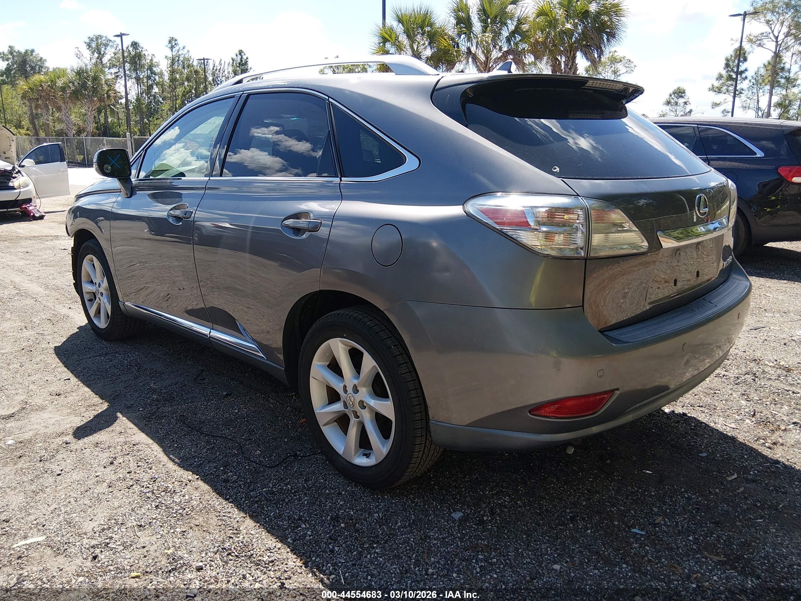 LEXUS RX image 3
