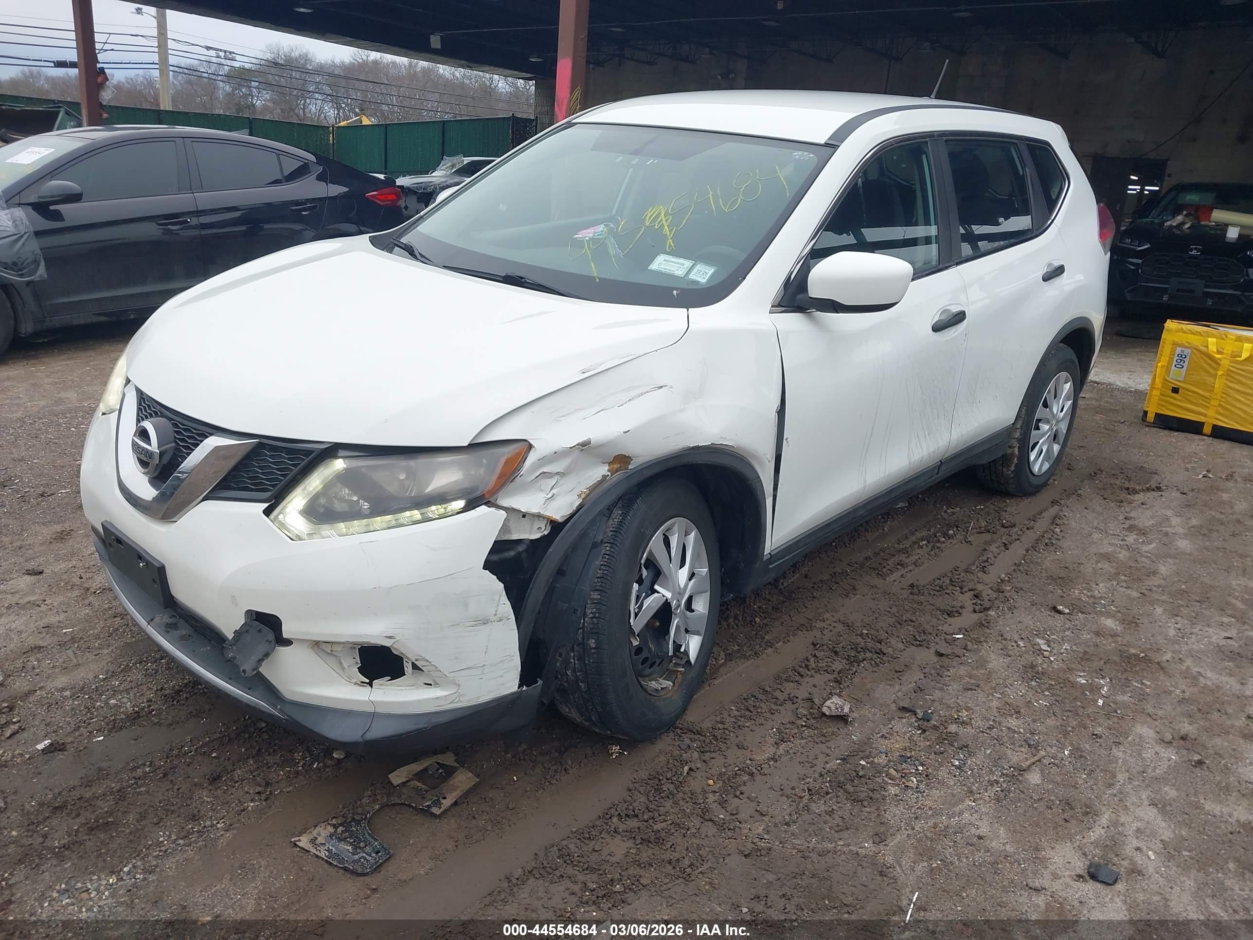 NISSAN ROGUE image 2
