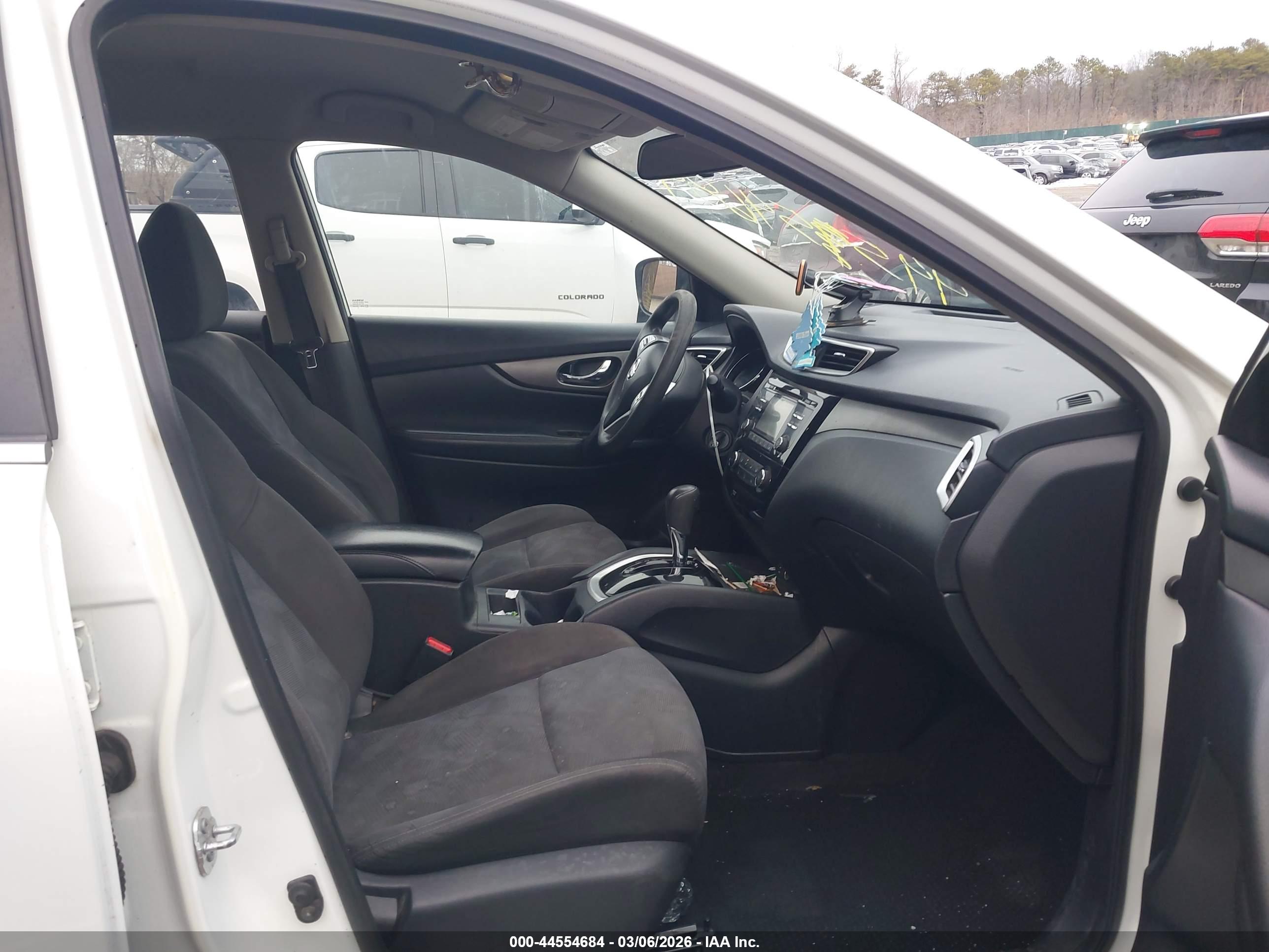 NISSAN ROGUE image 5