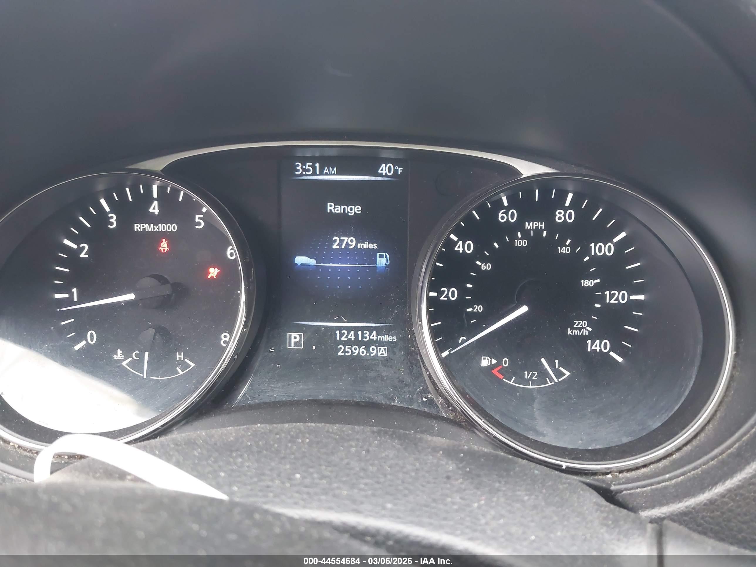 NISSAN ROGUE image 7