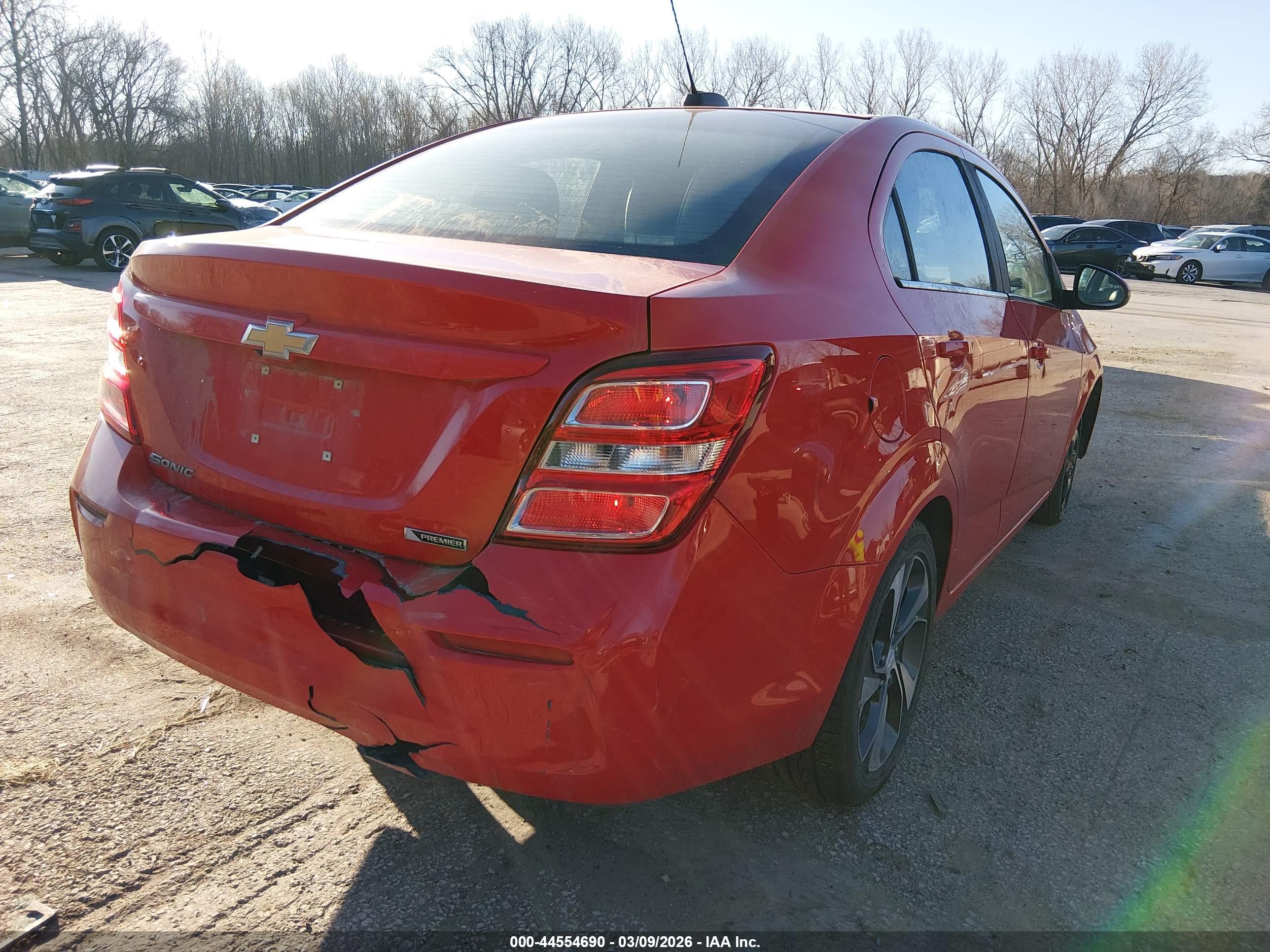 CHEVROLET SONIC image 6
