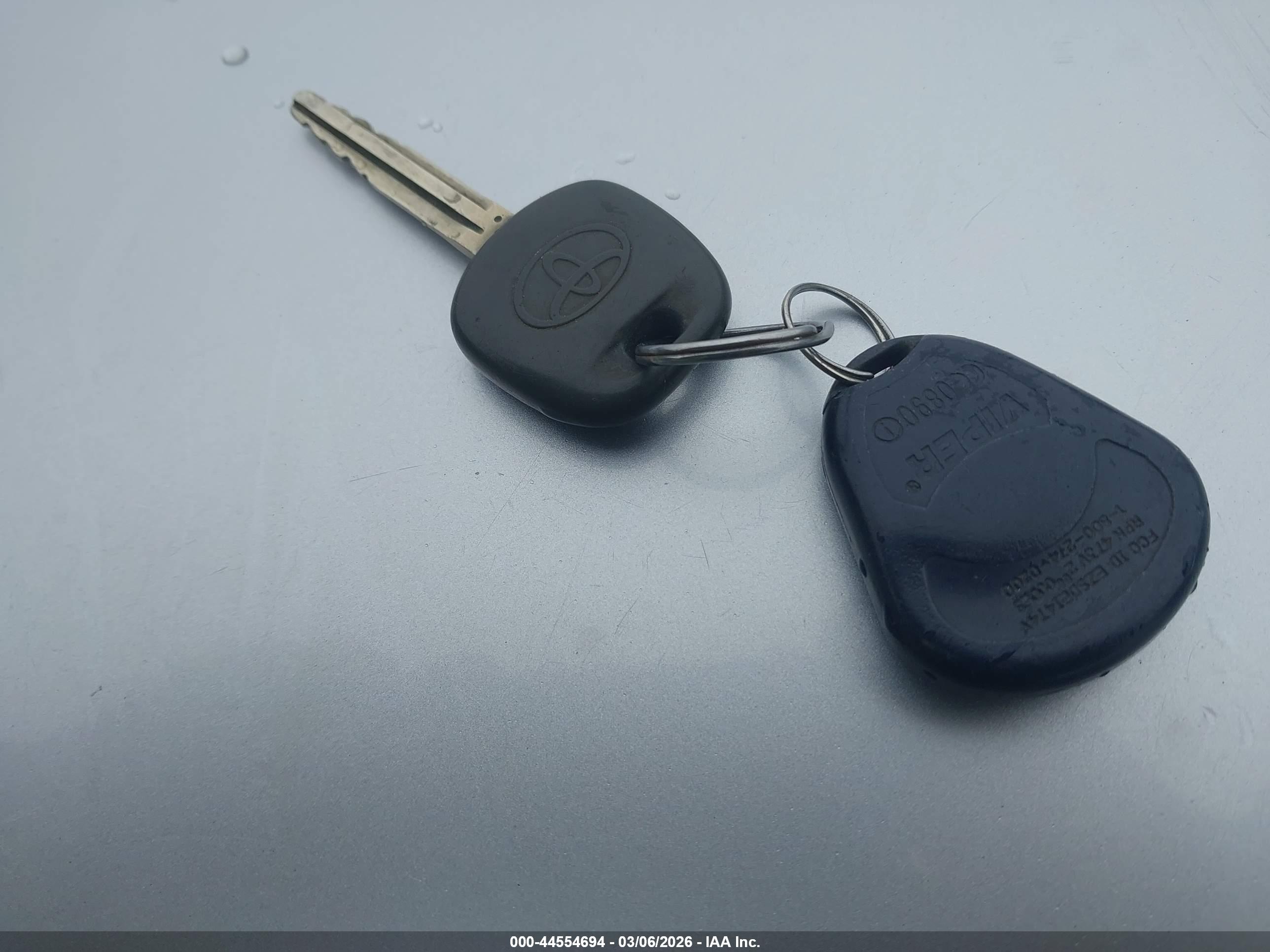 TOYOTA 4RUNNER image 11