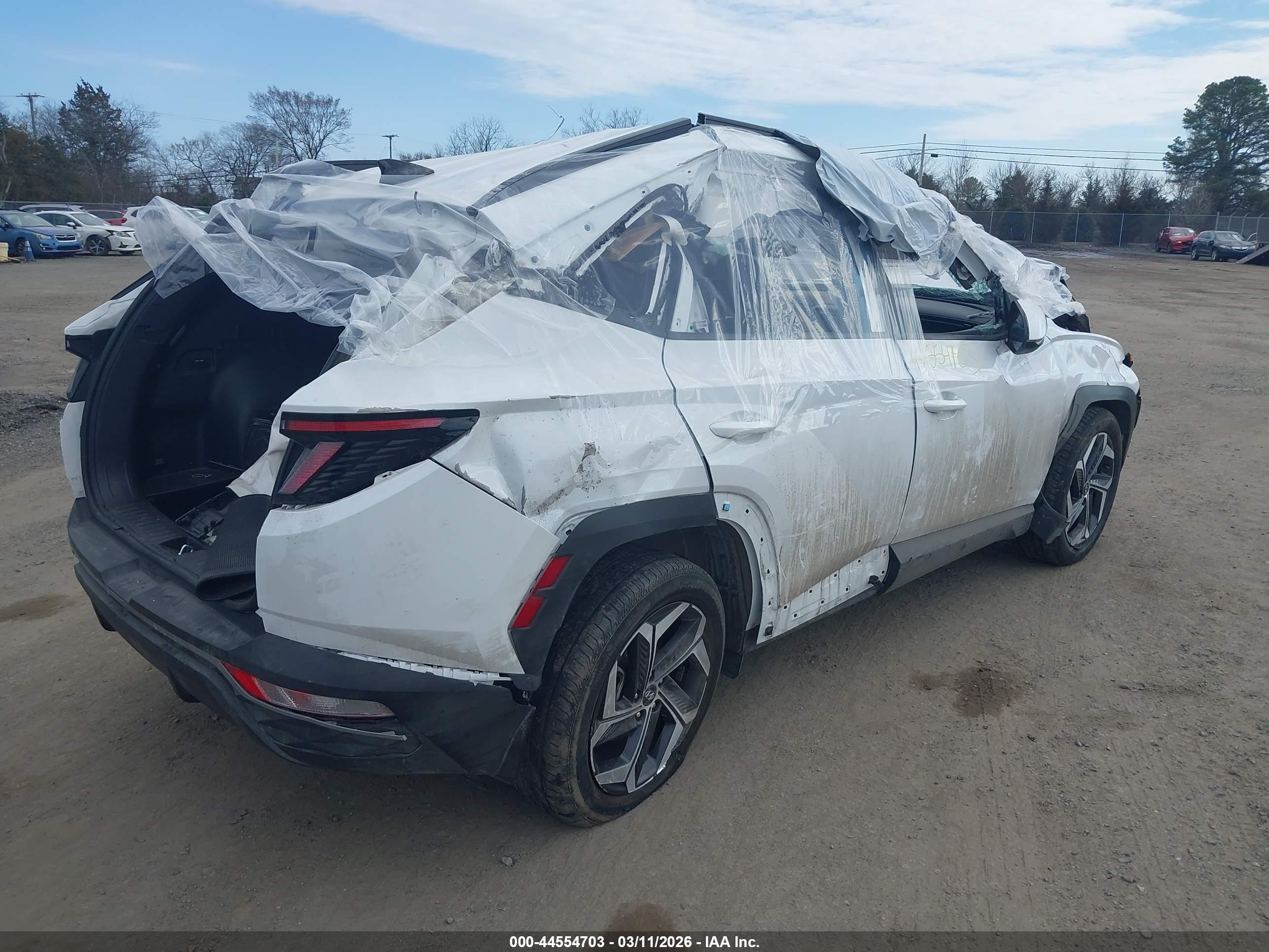 HYUNDAI TUCSON image 4