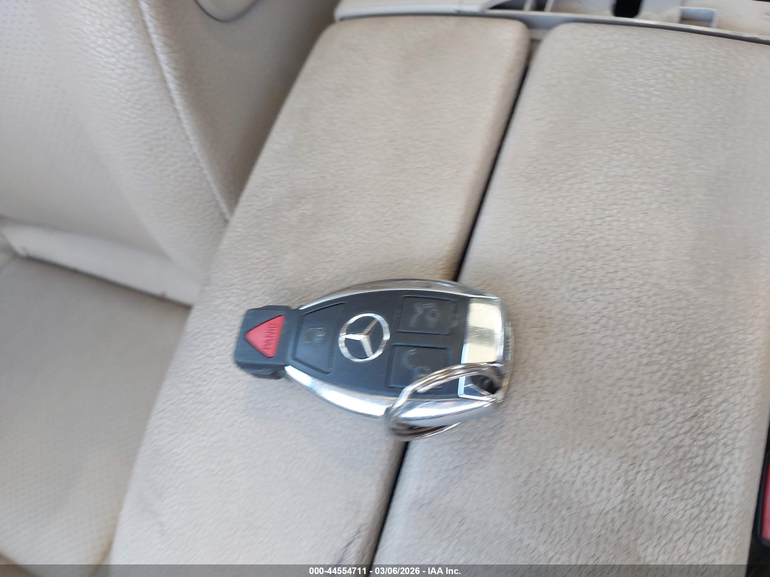 MERCEDES-BENZ GLK image 11