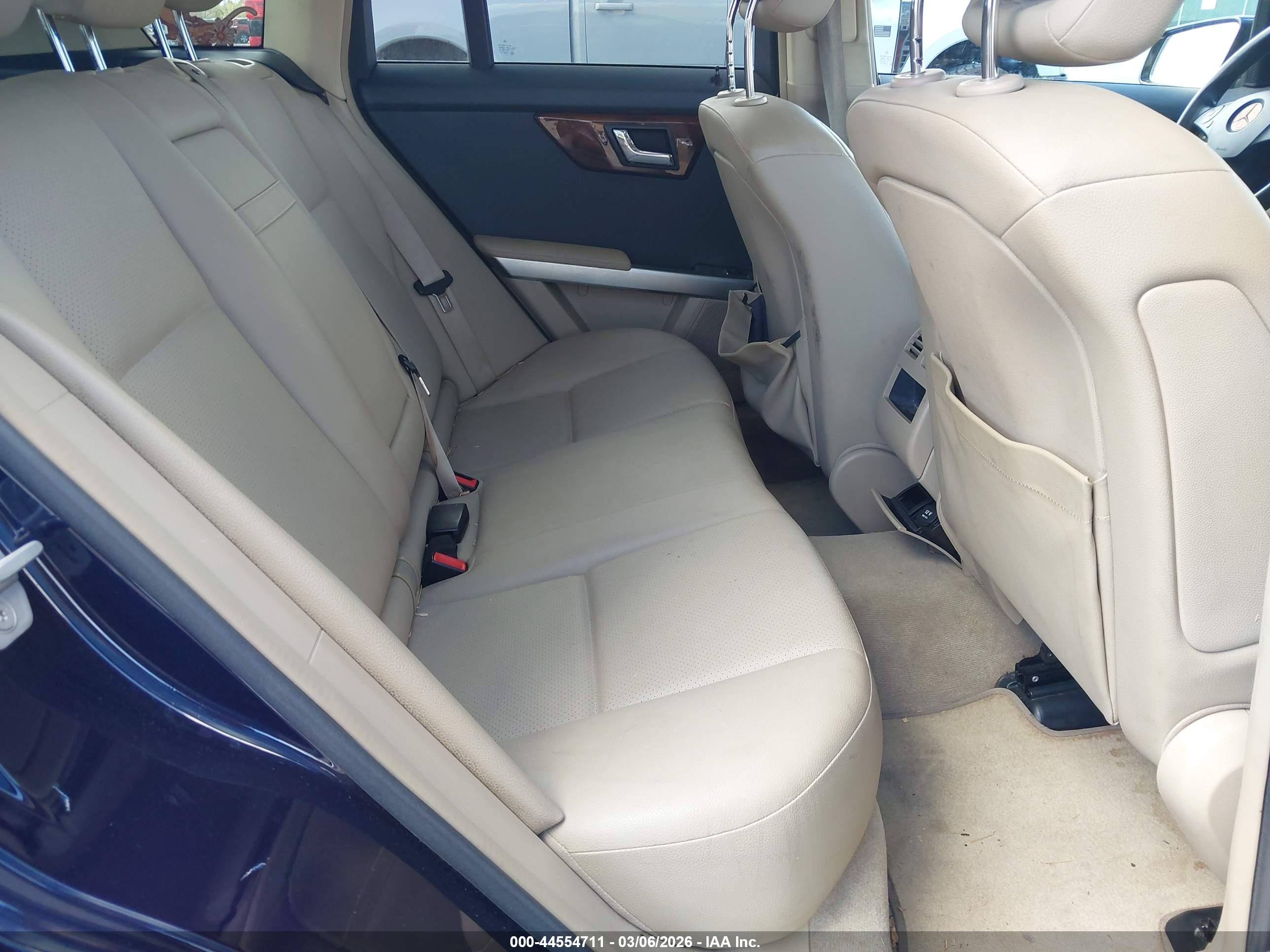 MERCEDES-BENZ GLK image 8