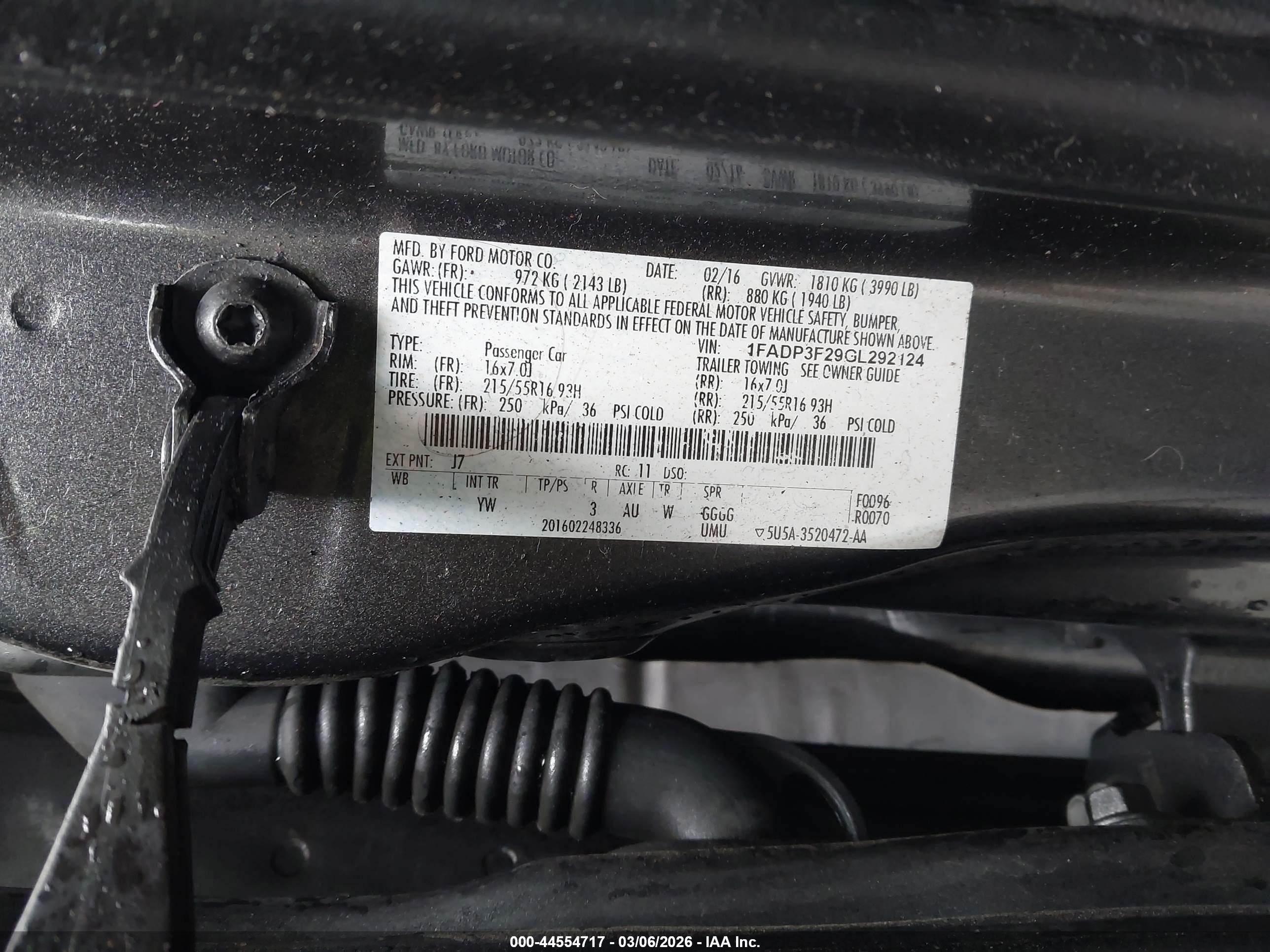 FORD FOCUS image 9