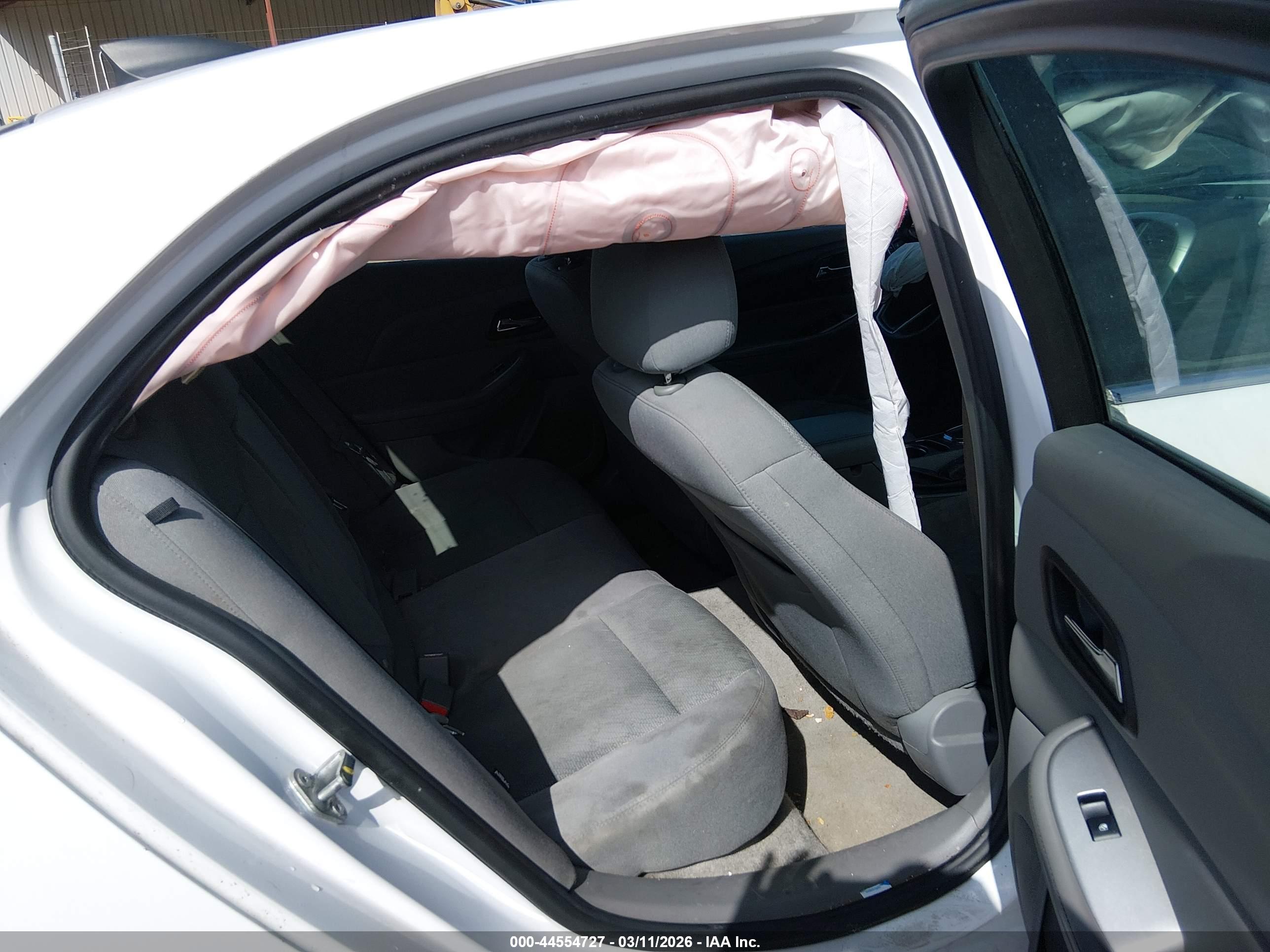 CHEVROLET MALIBU image 8