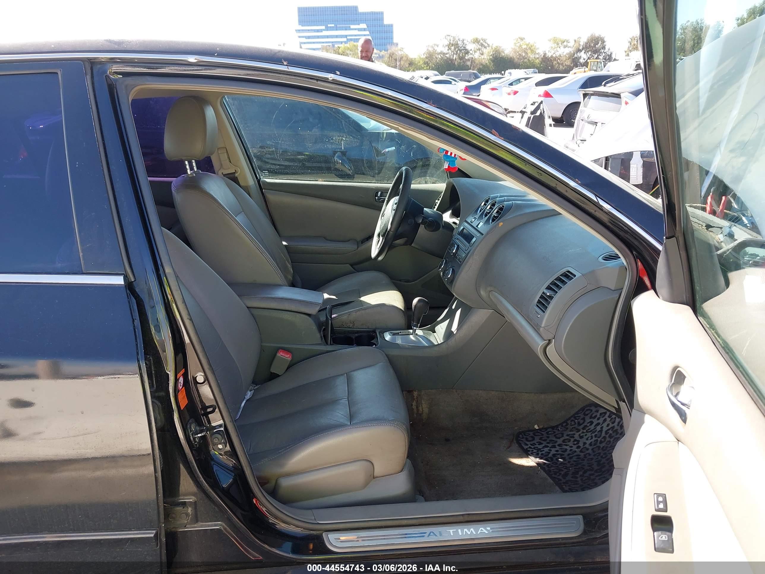 NISSAN ALTIMA image 5