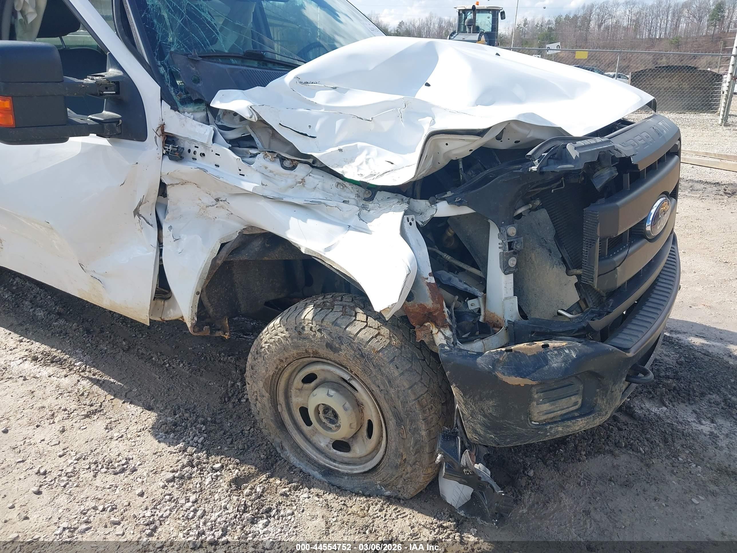 FORD F-250 image 6