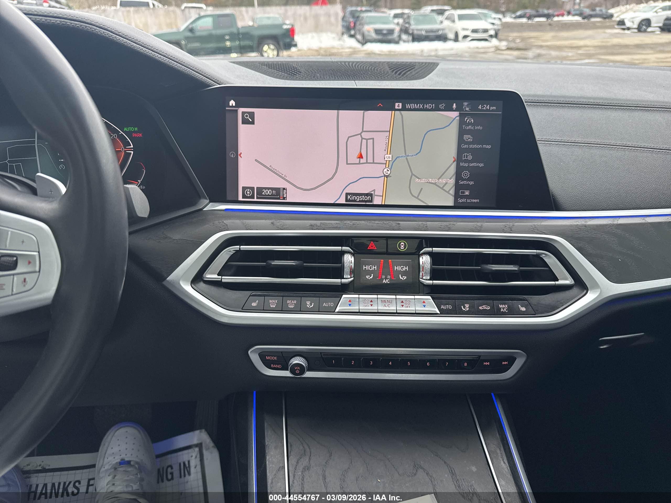 BMW X7 image 6