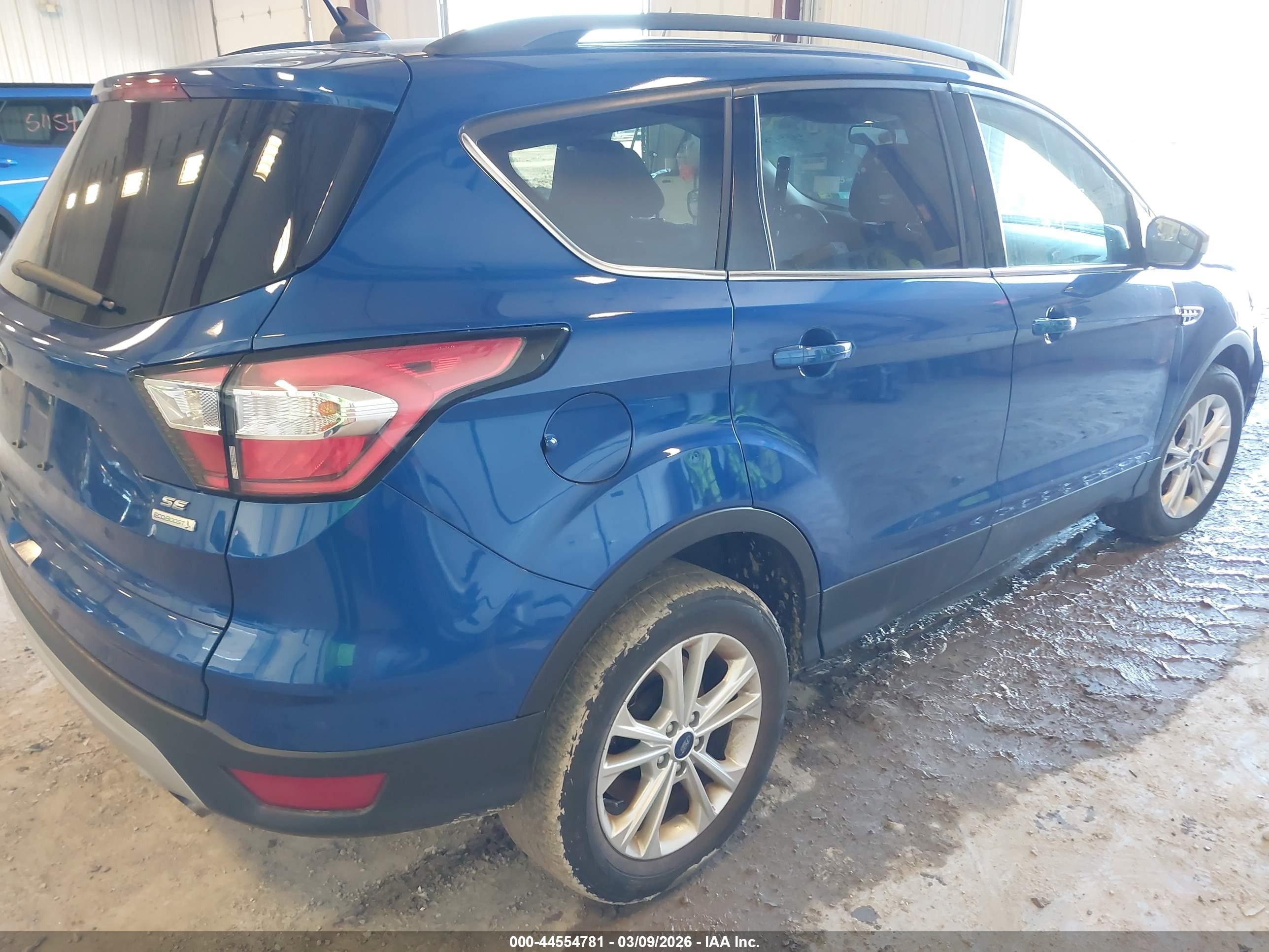 FORD ESCAPE image 4