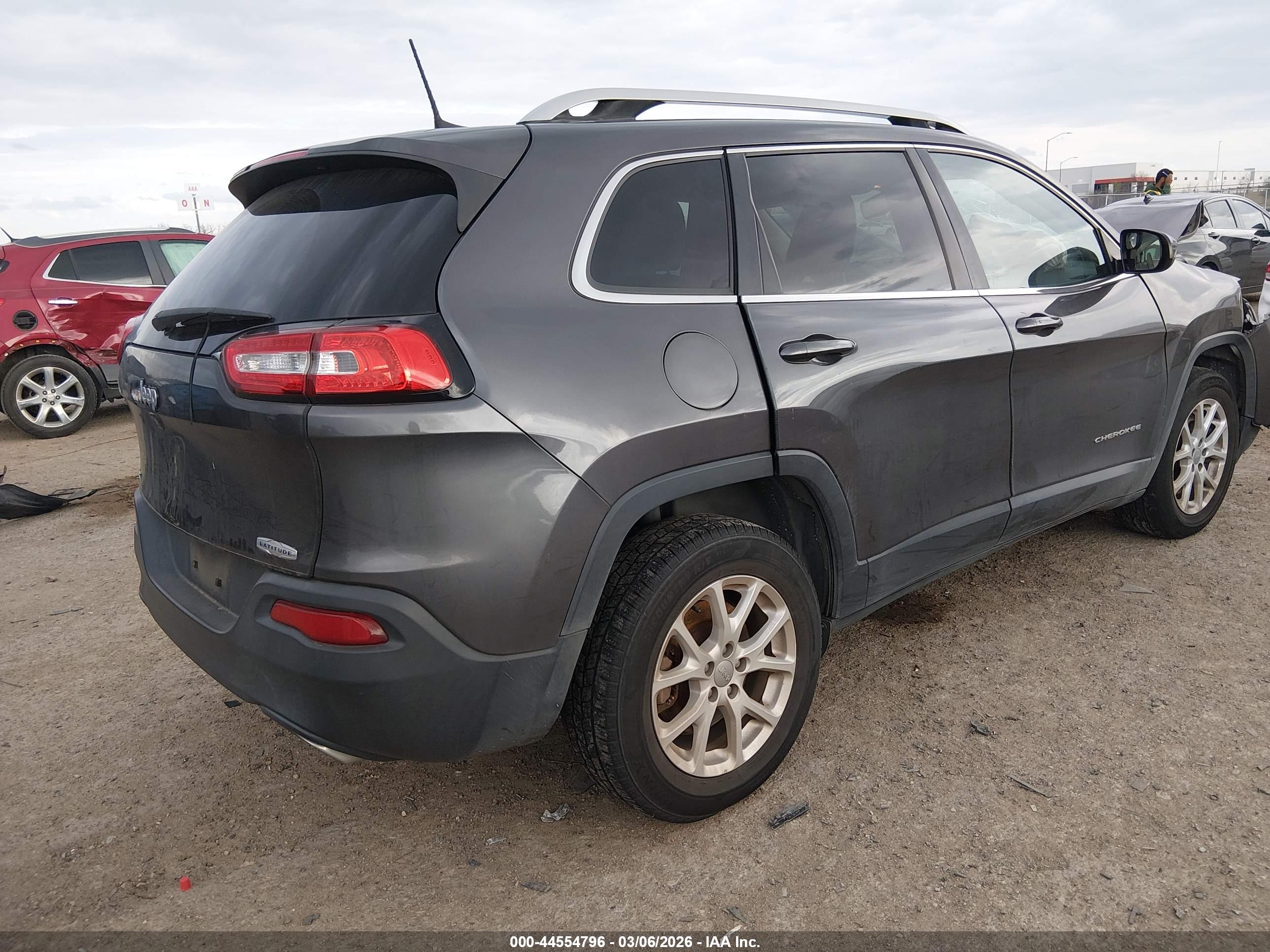 JEEP CHEROKEE image 4
