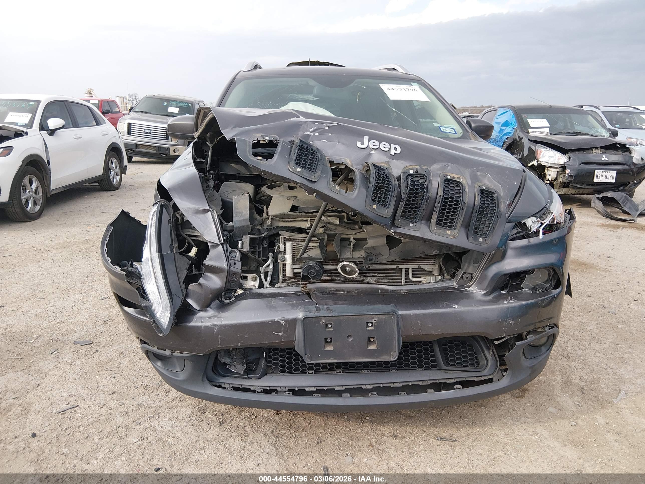 JEEP CHEROKEE image 6