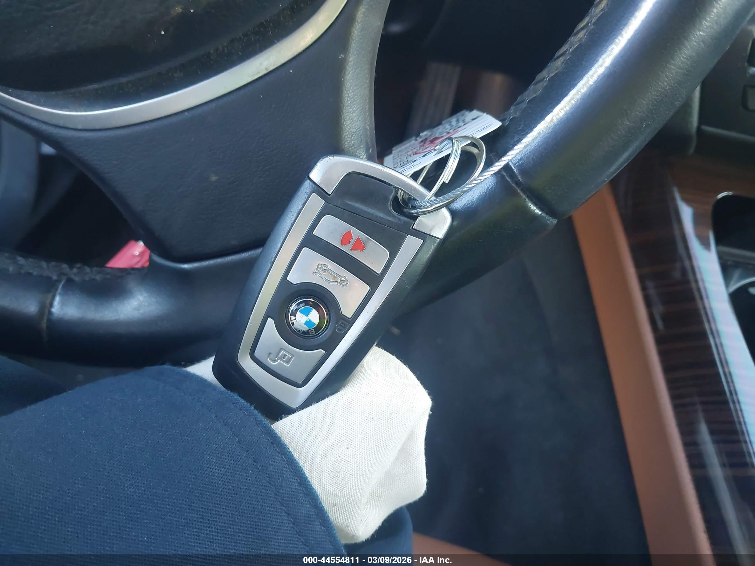 BMW 650I image 11