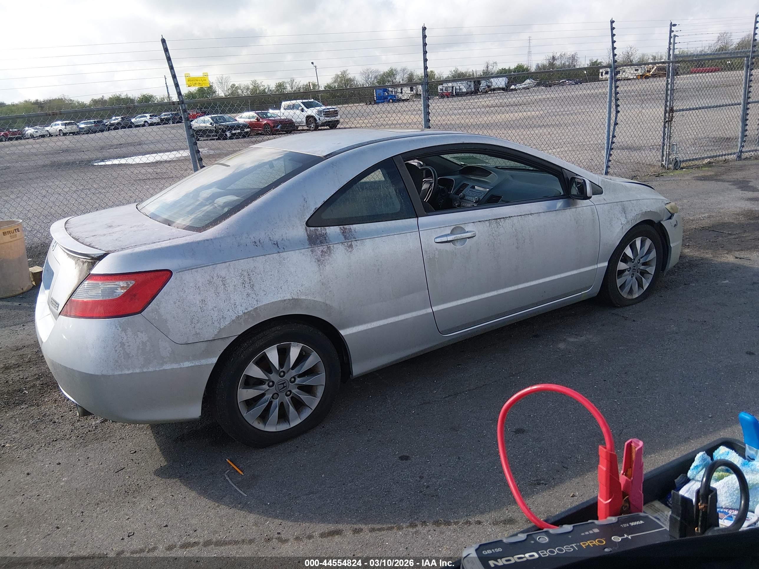 HONDA CIVIC image 4