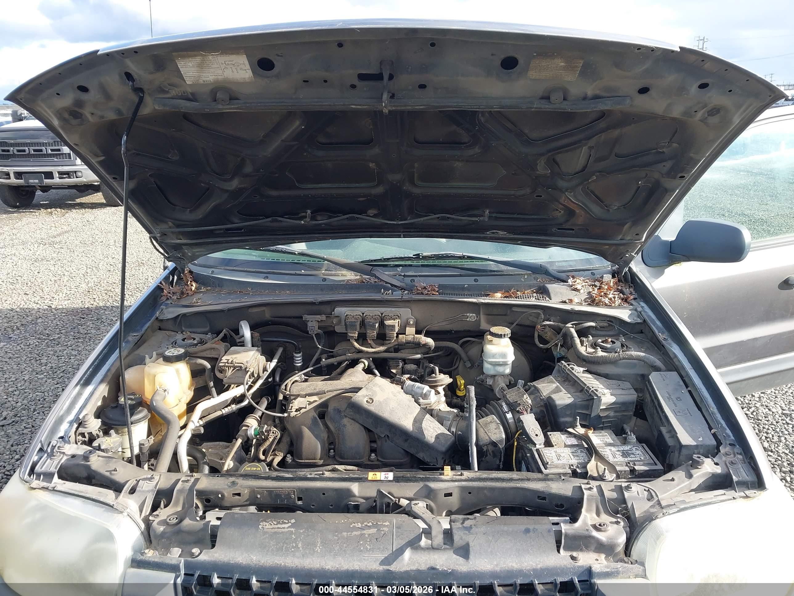 FORD ESCAPE image 10