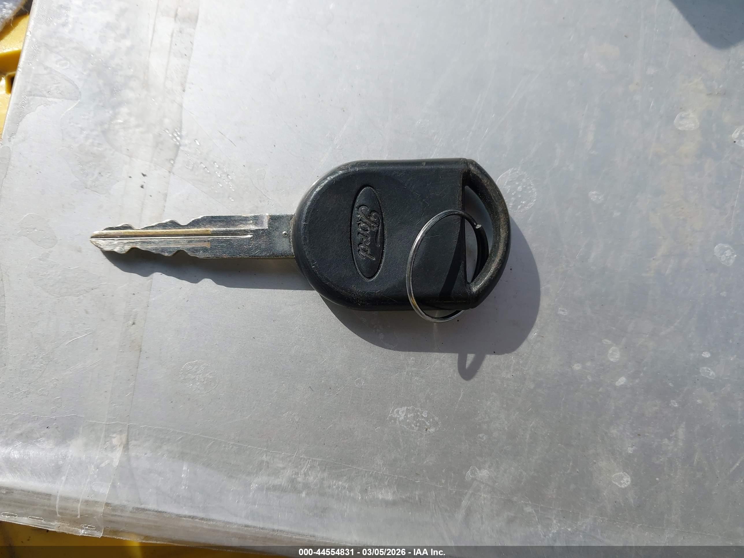 FORD ESCAPE image 11