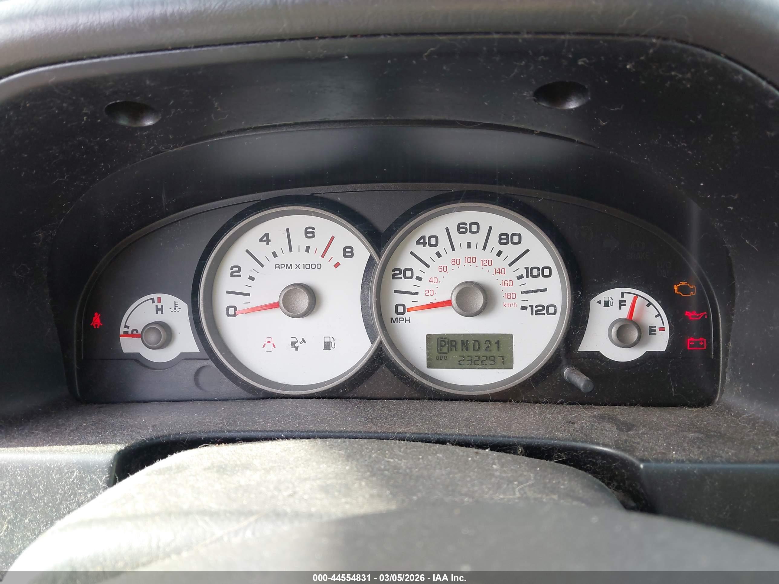 FORD ESCAPE image 7