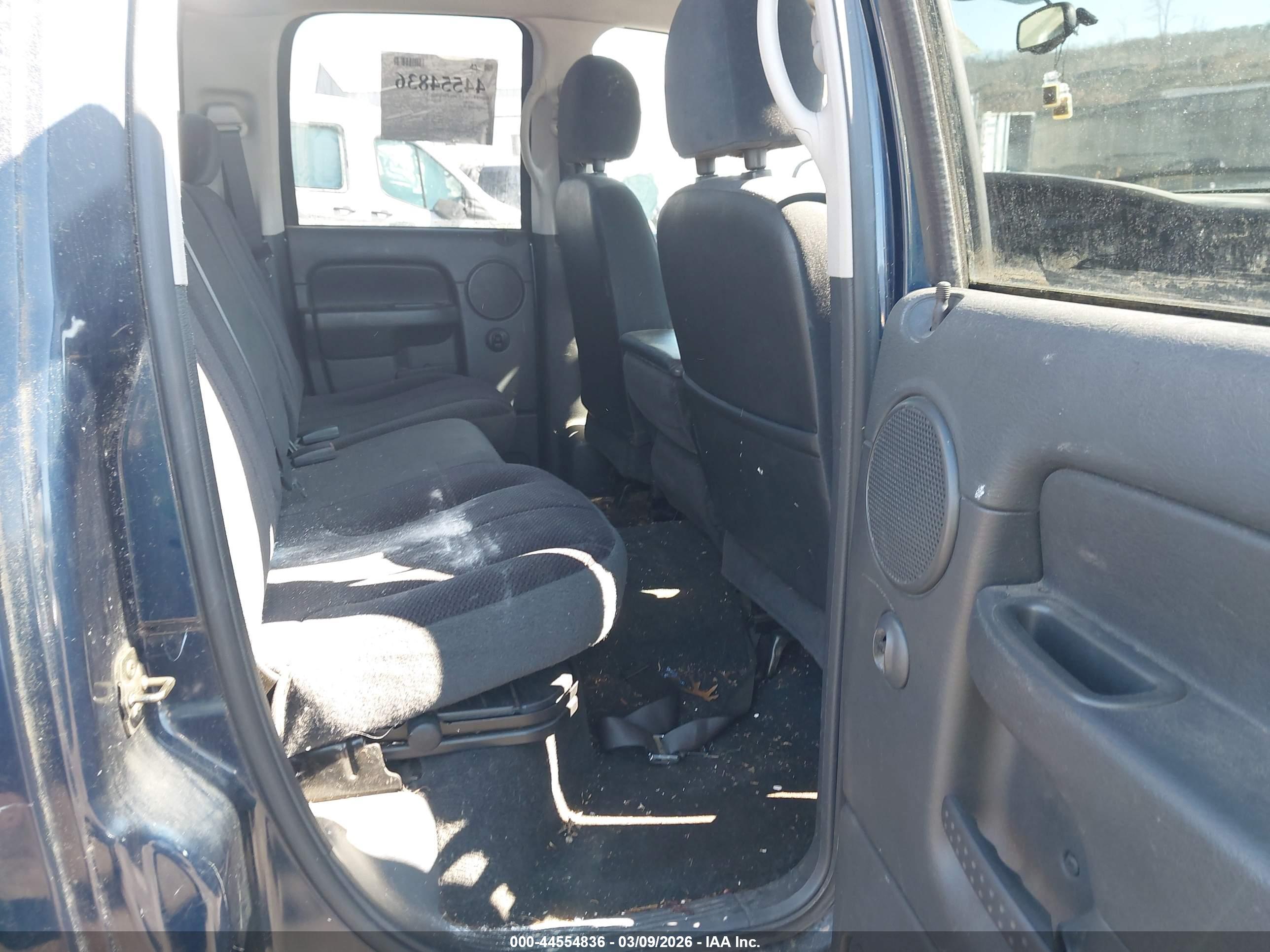 DODGE RAM image 8