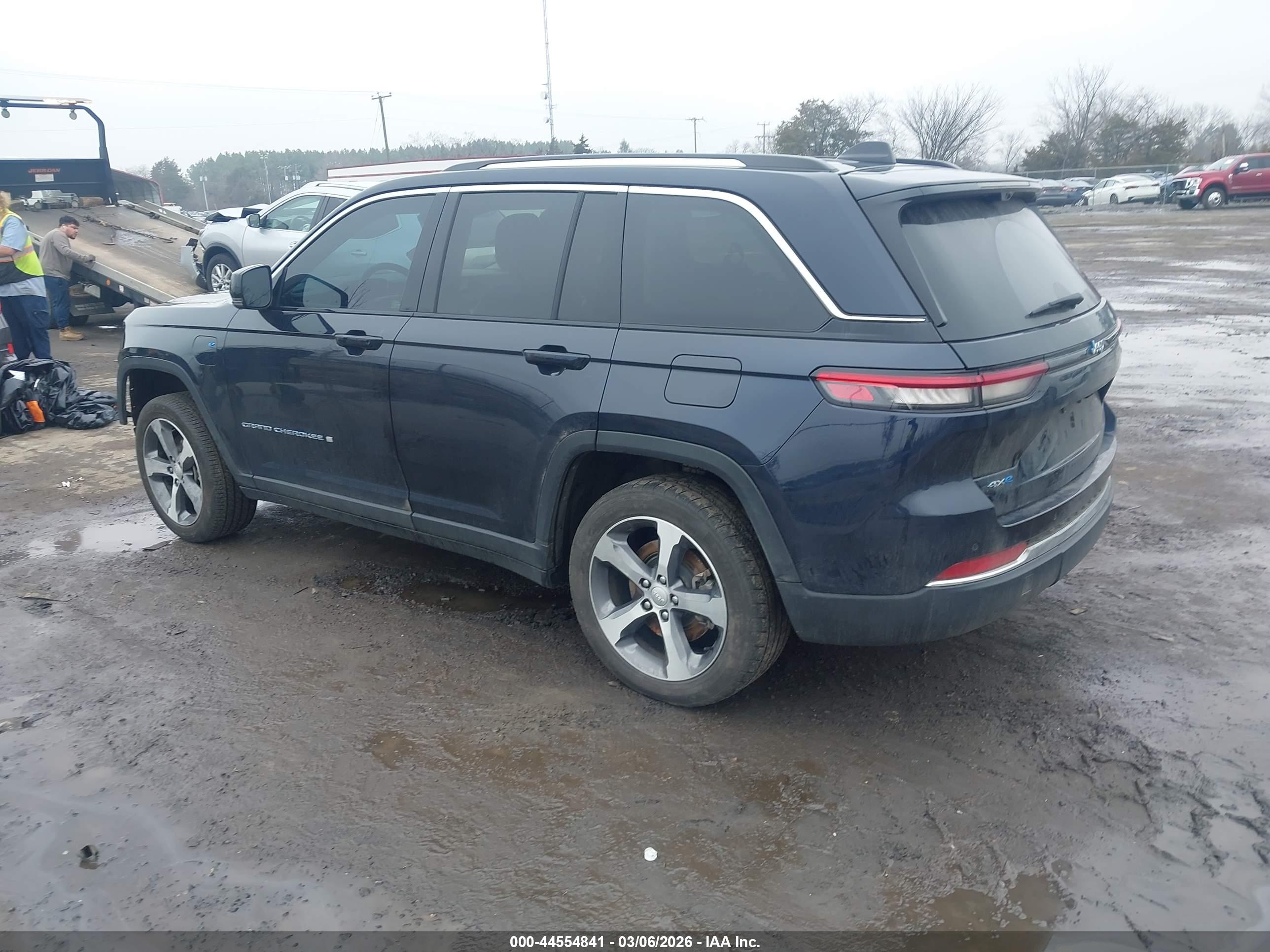 JEEP GRAND image 3