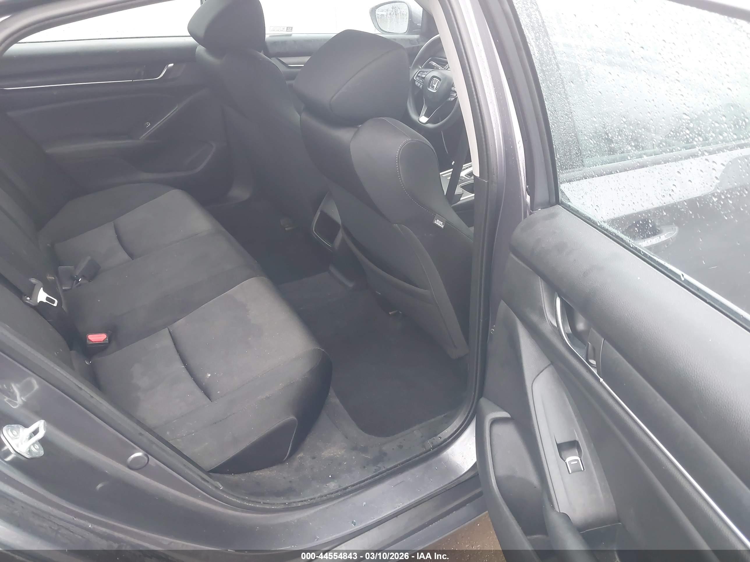 HONDA ACCORD image 8