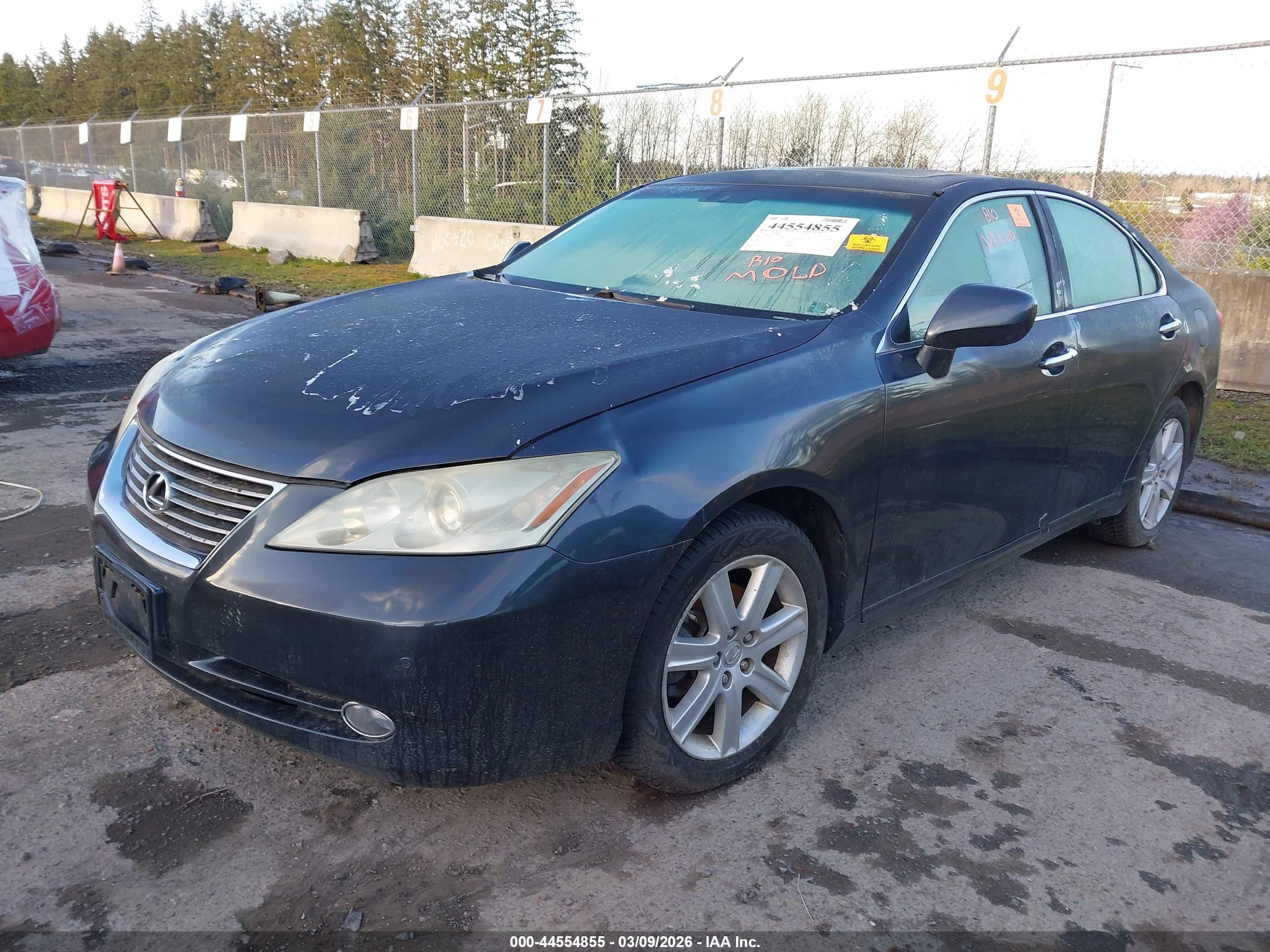 LEXUS ES image 2