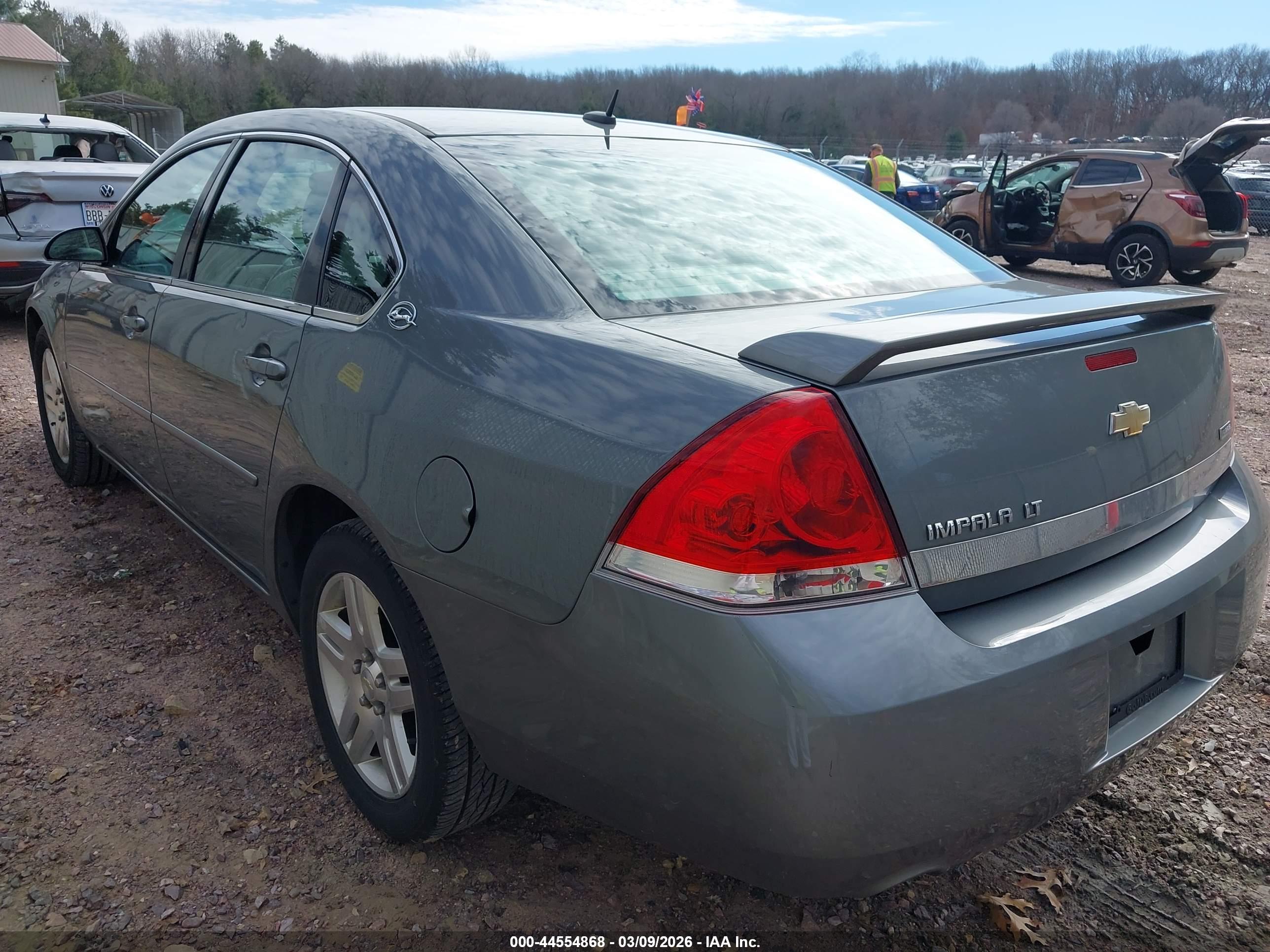 CHEVROLET IMPALA image 3