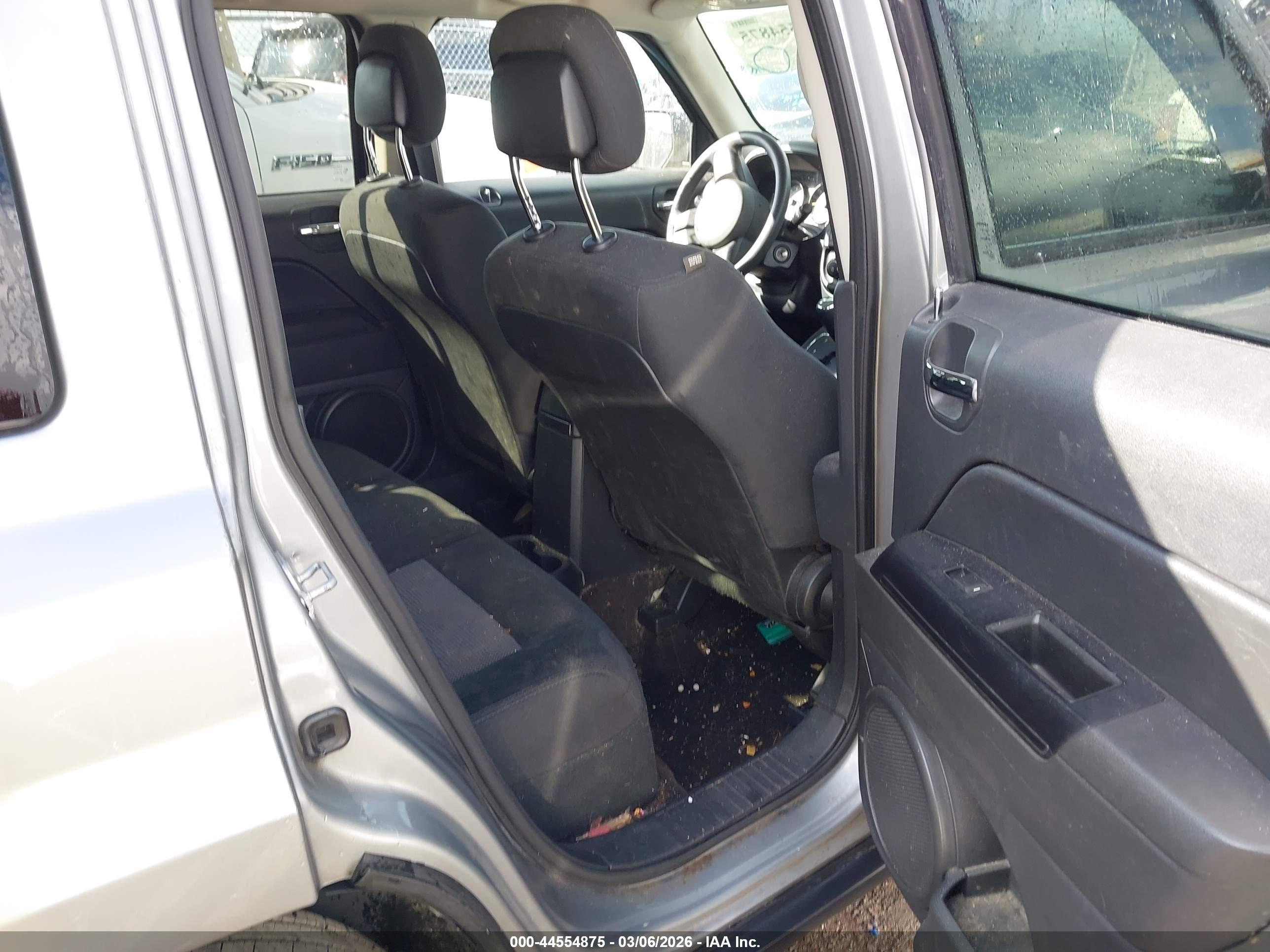 JEEP PATRIOT image 8