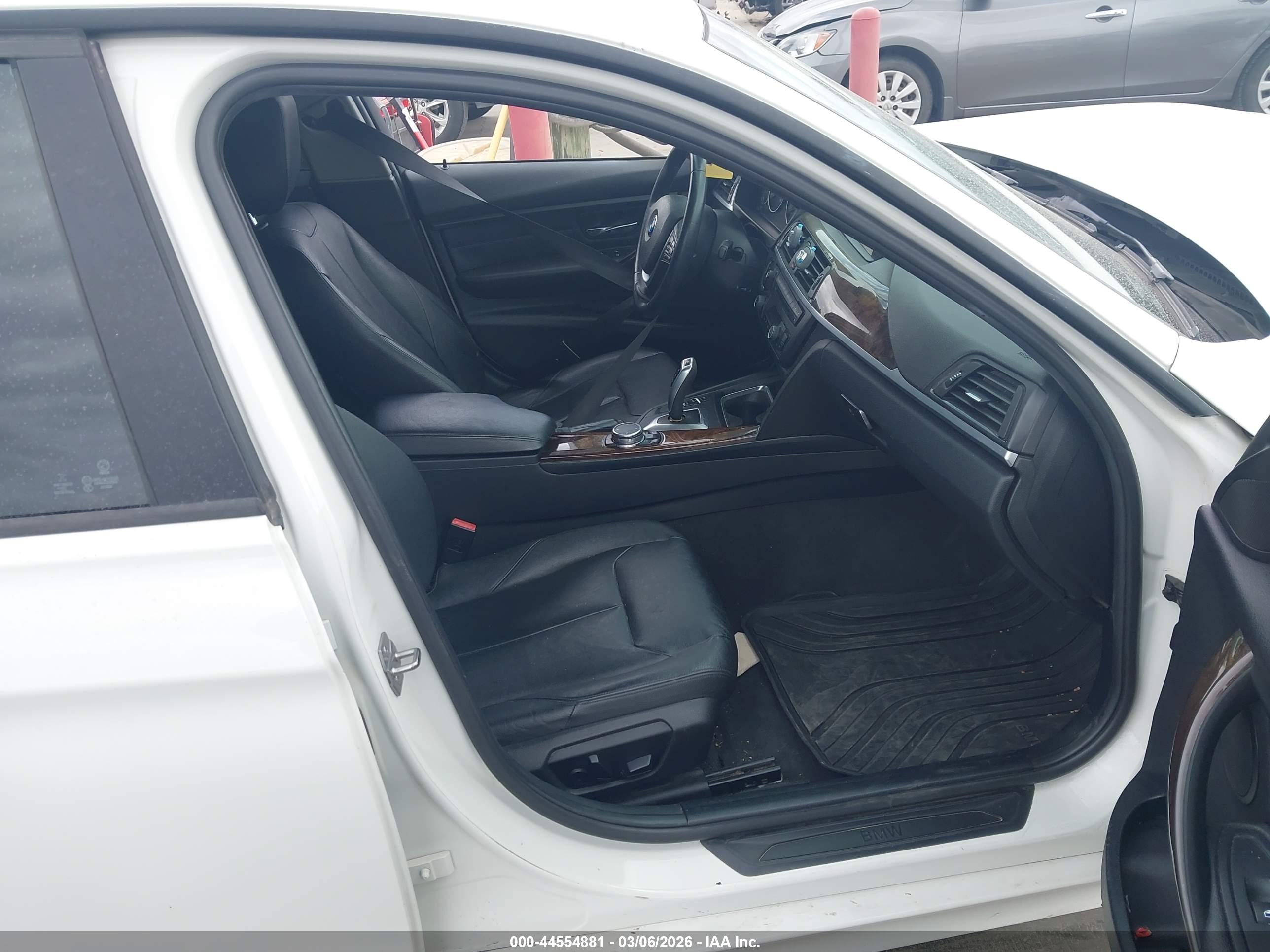 BMW 328I image 5