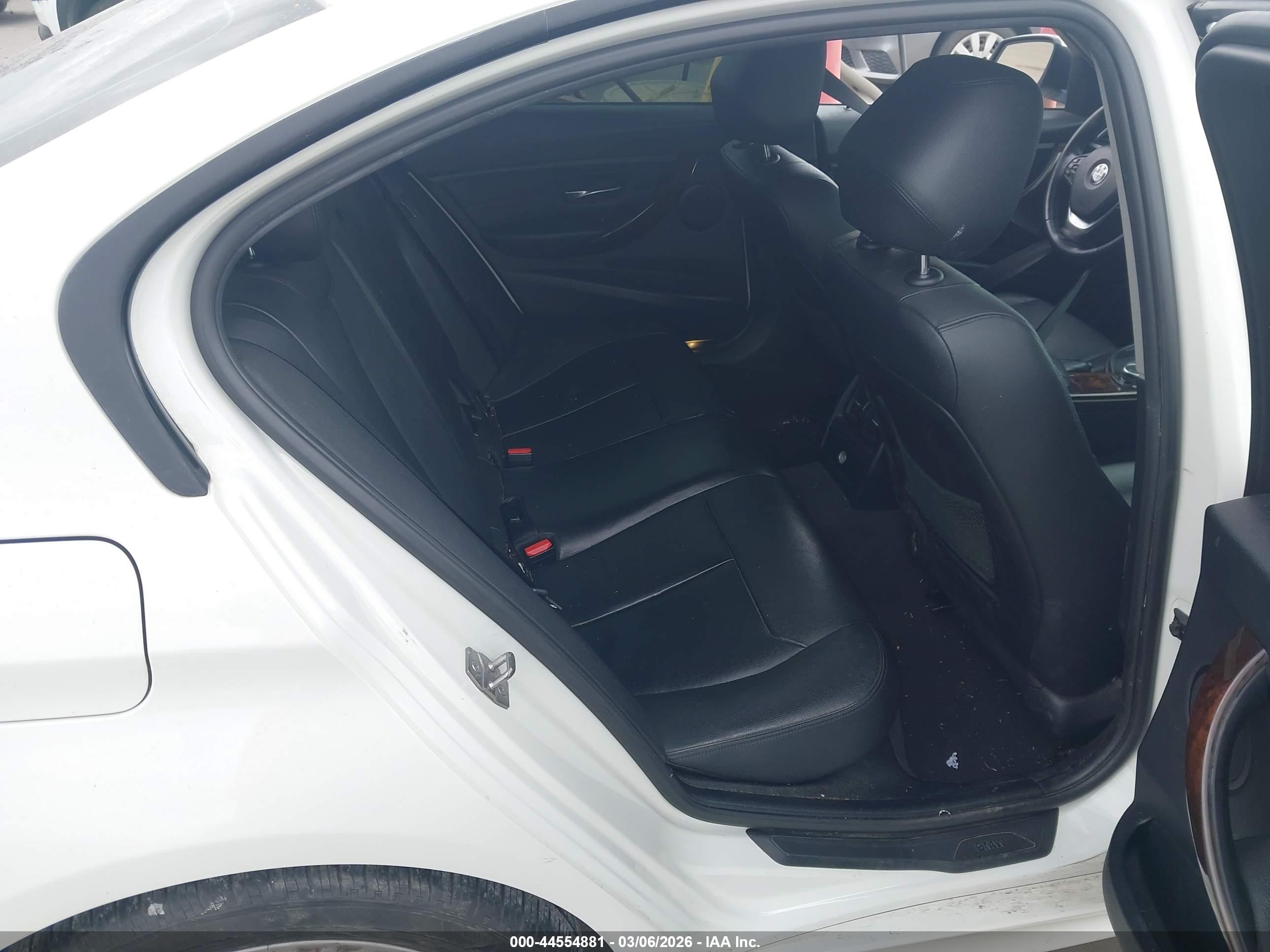 BMW 328I image 8