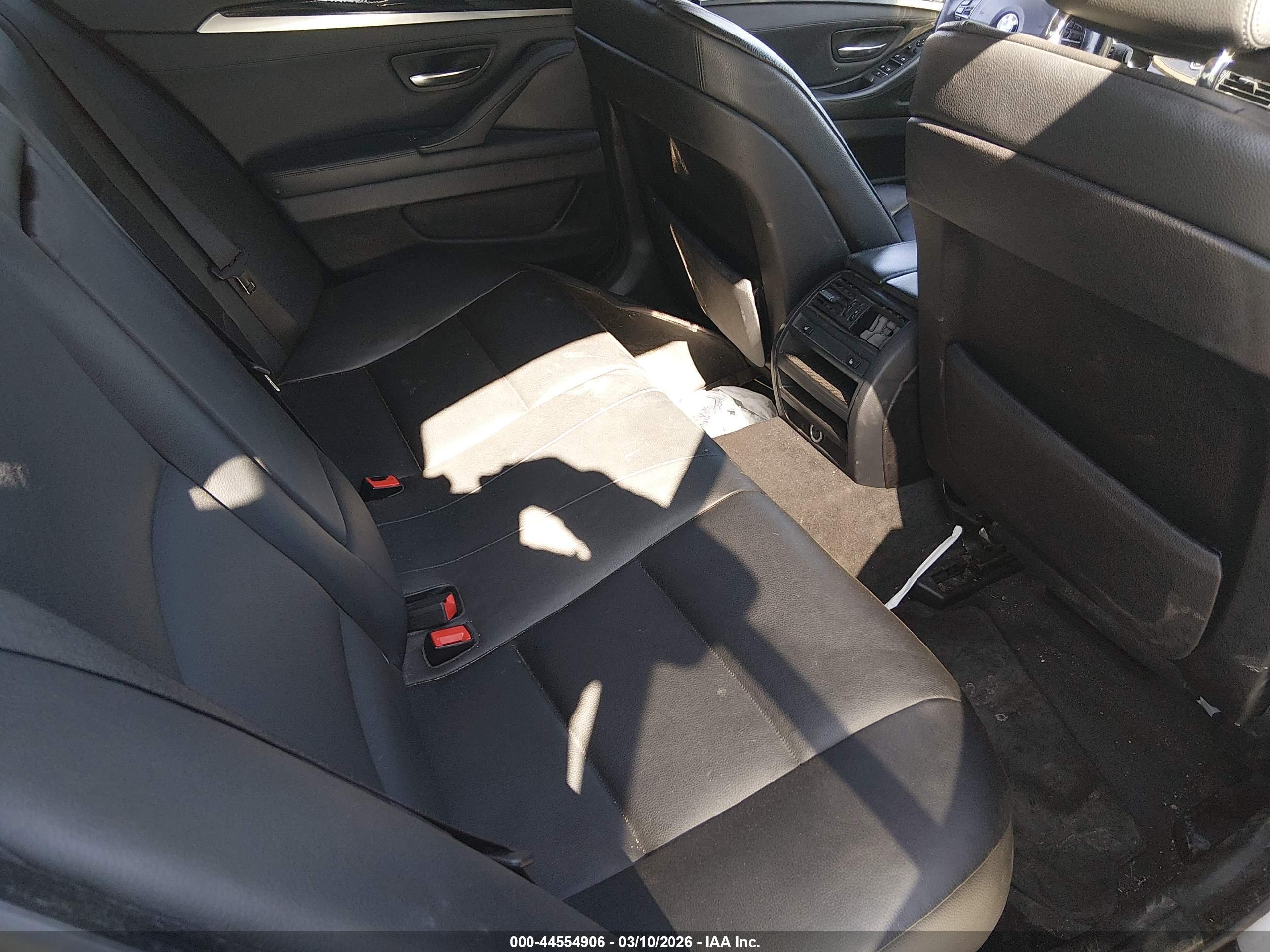 BMW 535I image 8