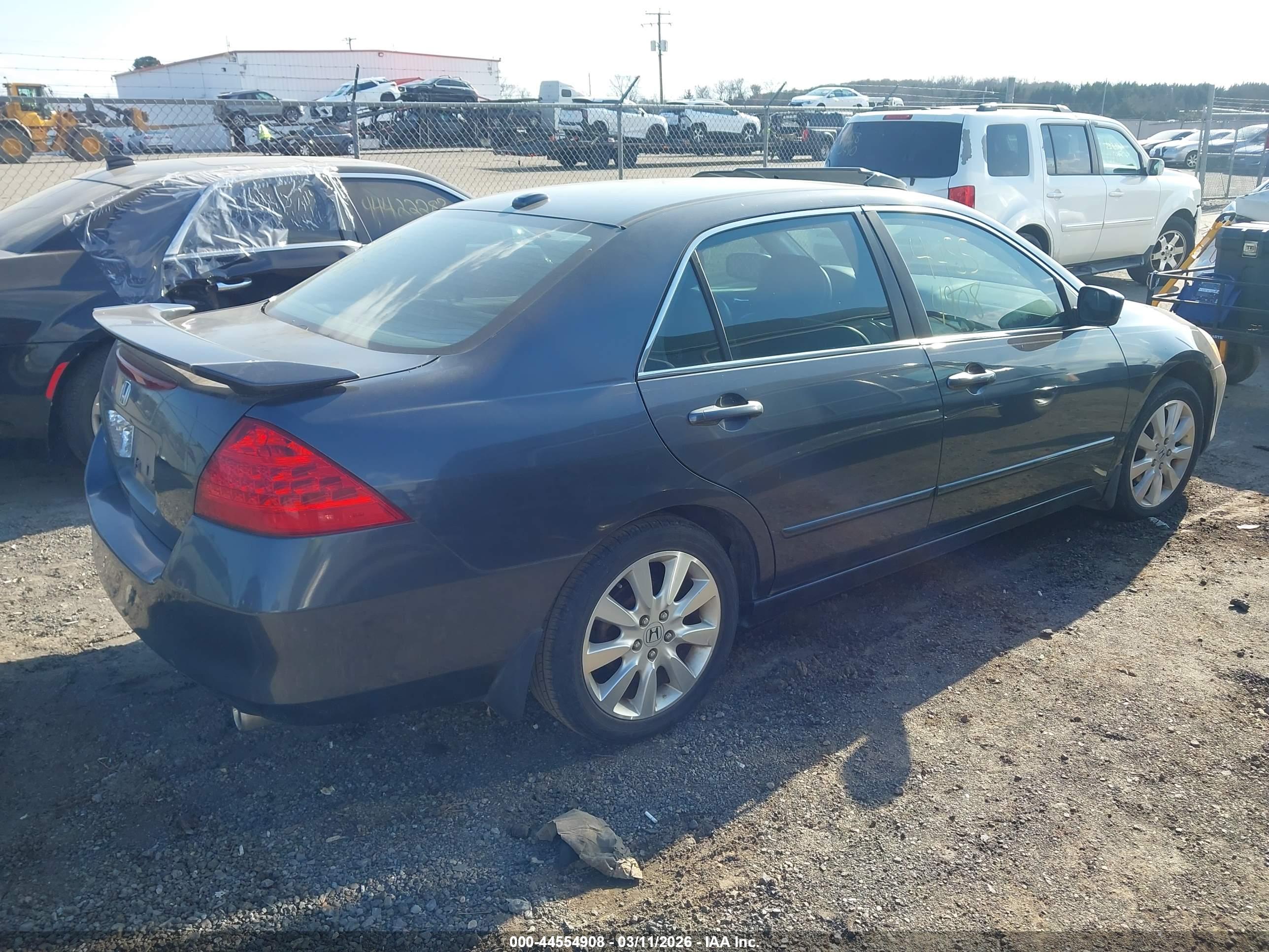 HONDA ACCORD image 4