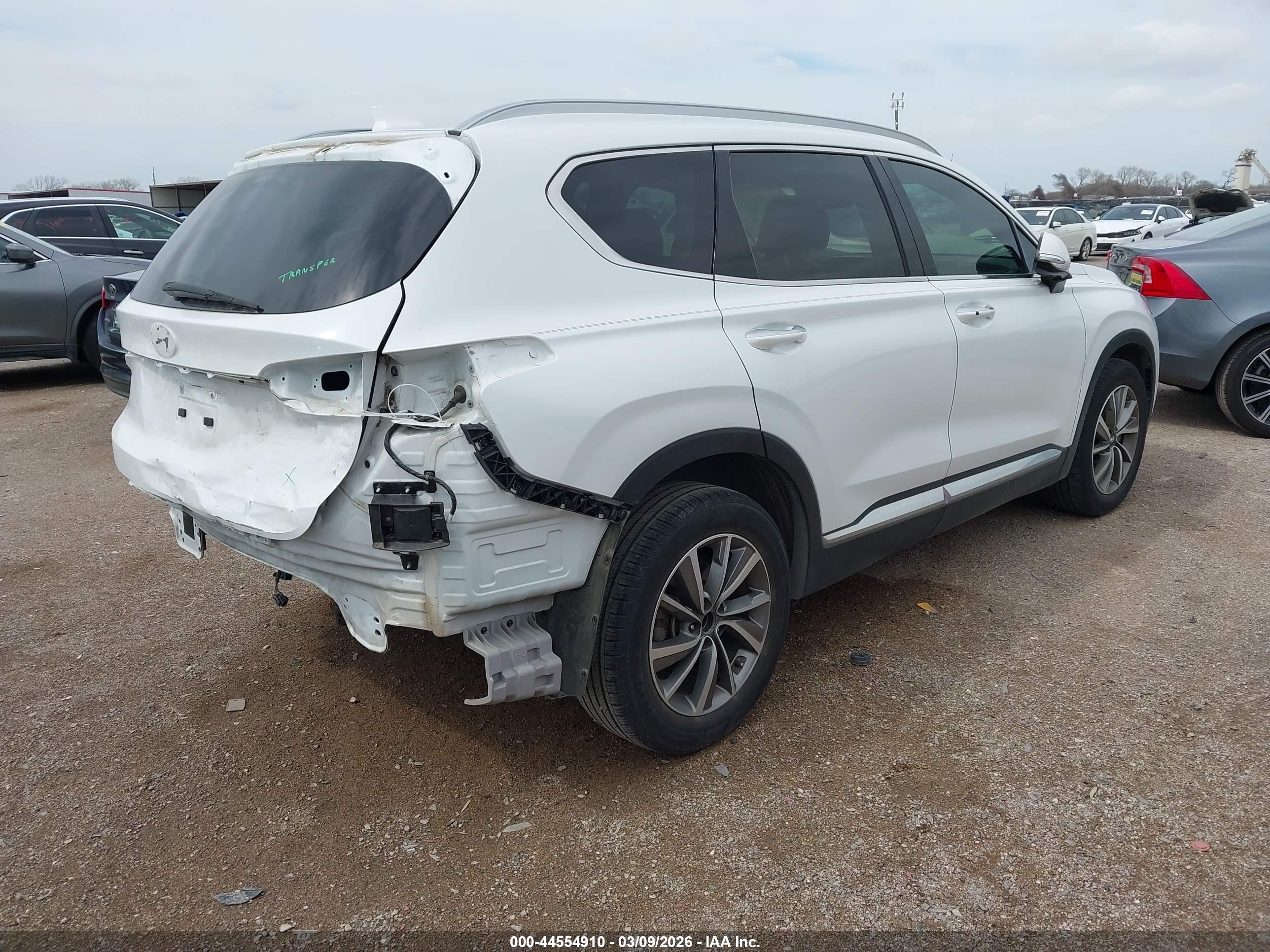 HYUNDAI SANTA image 4
